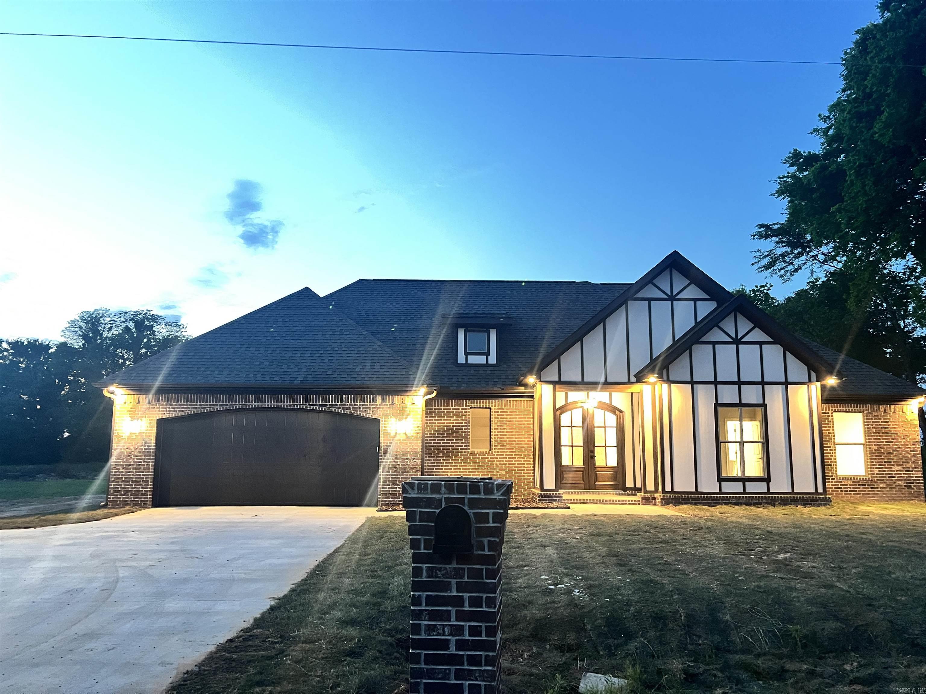 THE GROVE - Residential