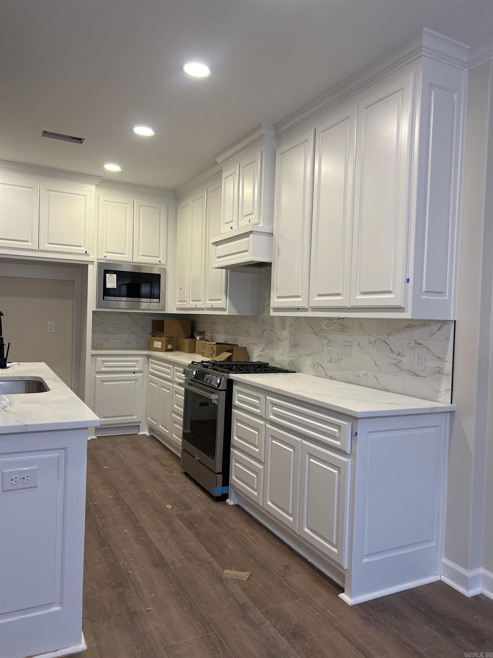 THE GROVE - Residential