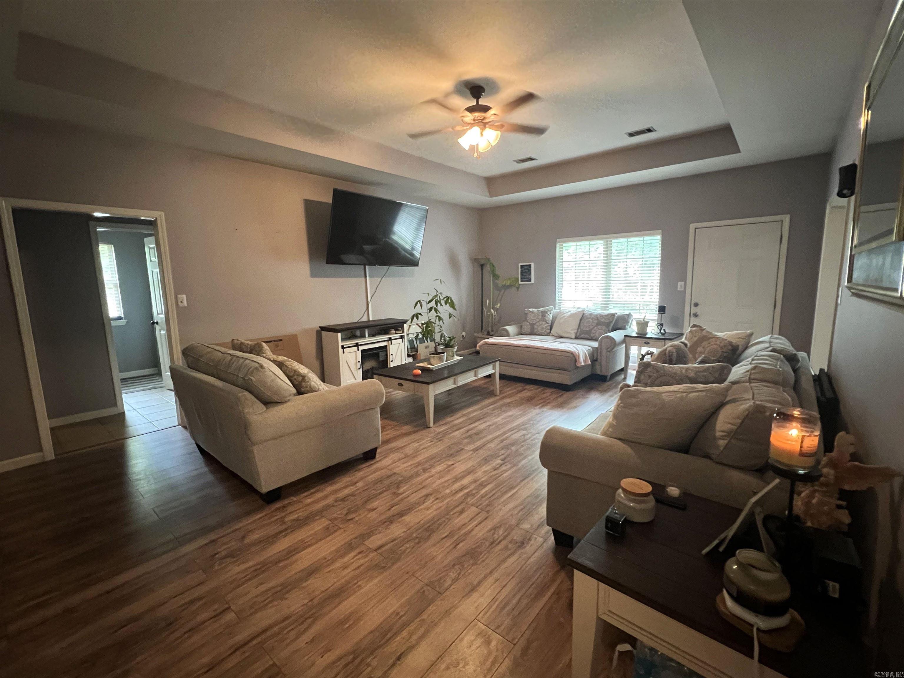 MEADOW CREEK - Residential