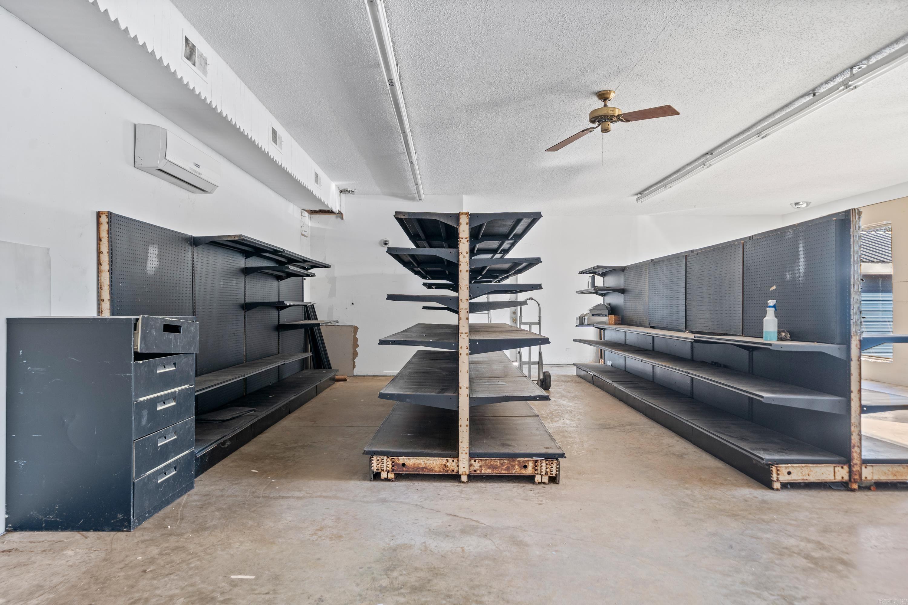 HSR BLK - Commercial Sale