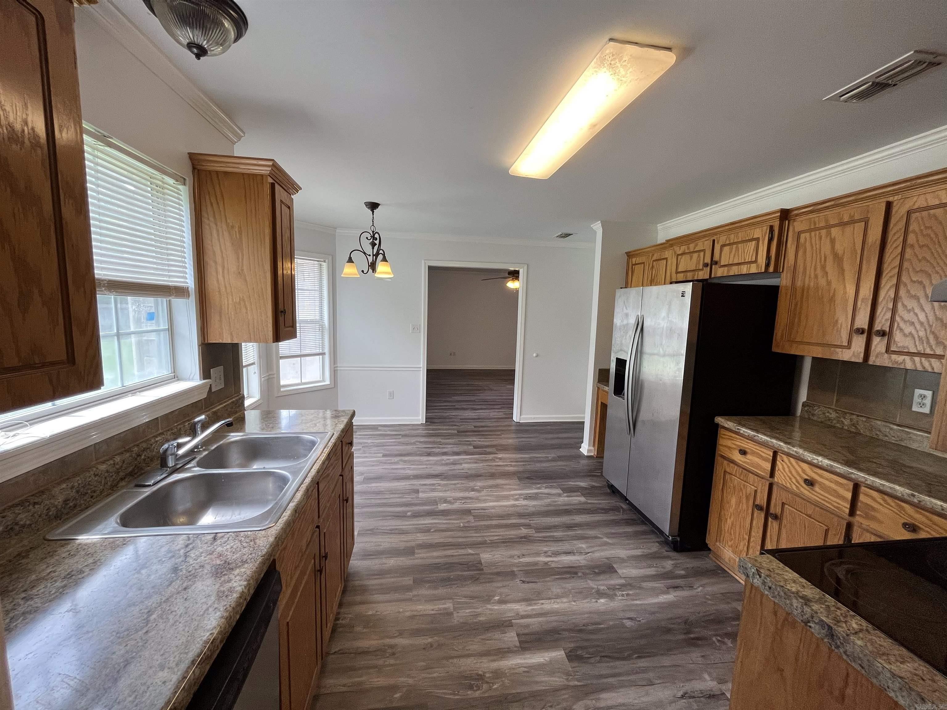 Robinwood - Residential Lease