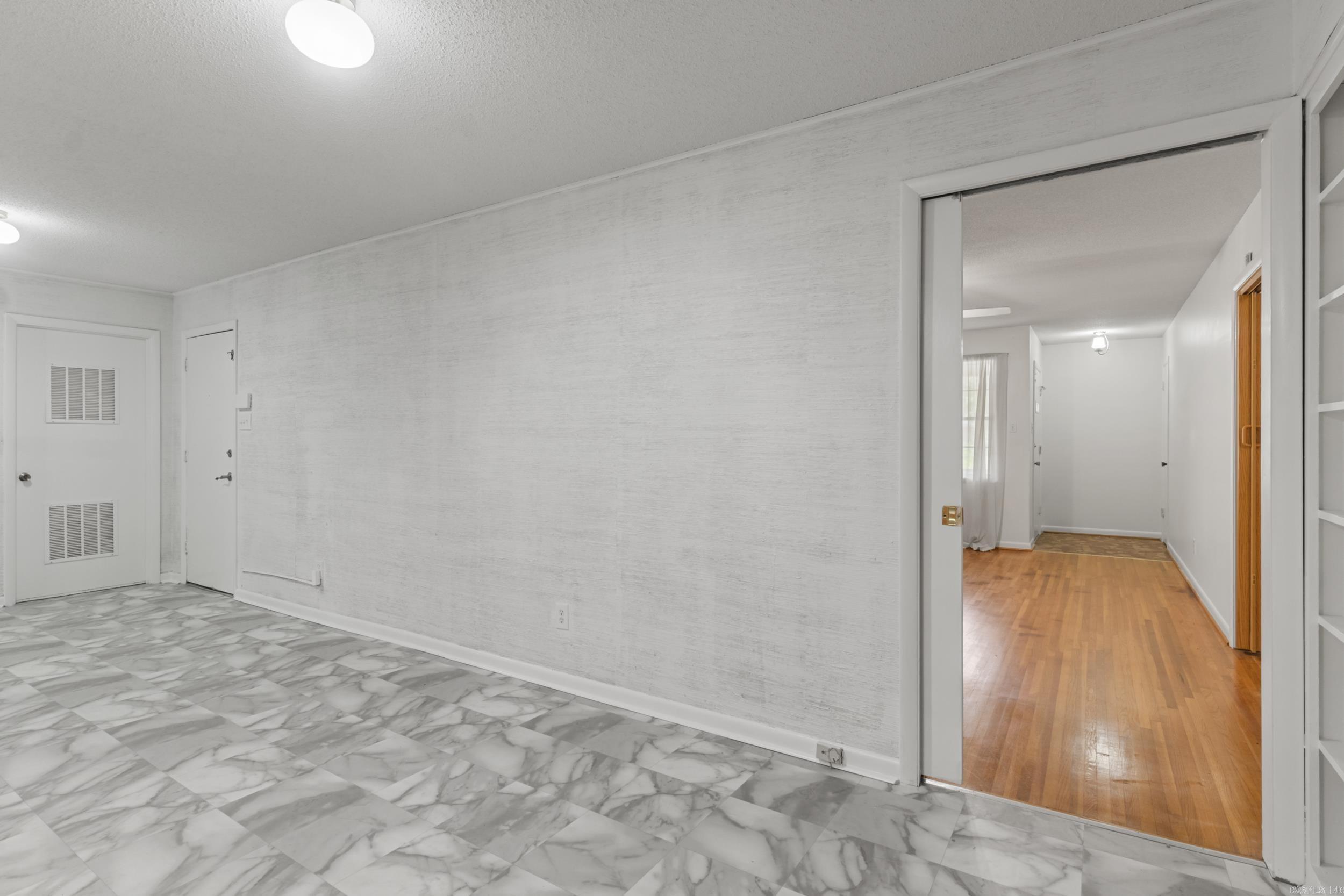 INTERURBAN HGTS - Residential