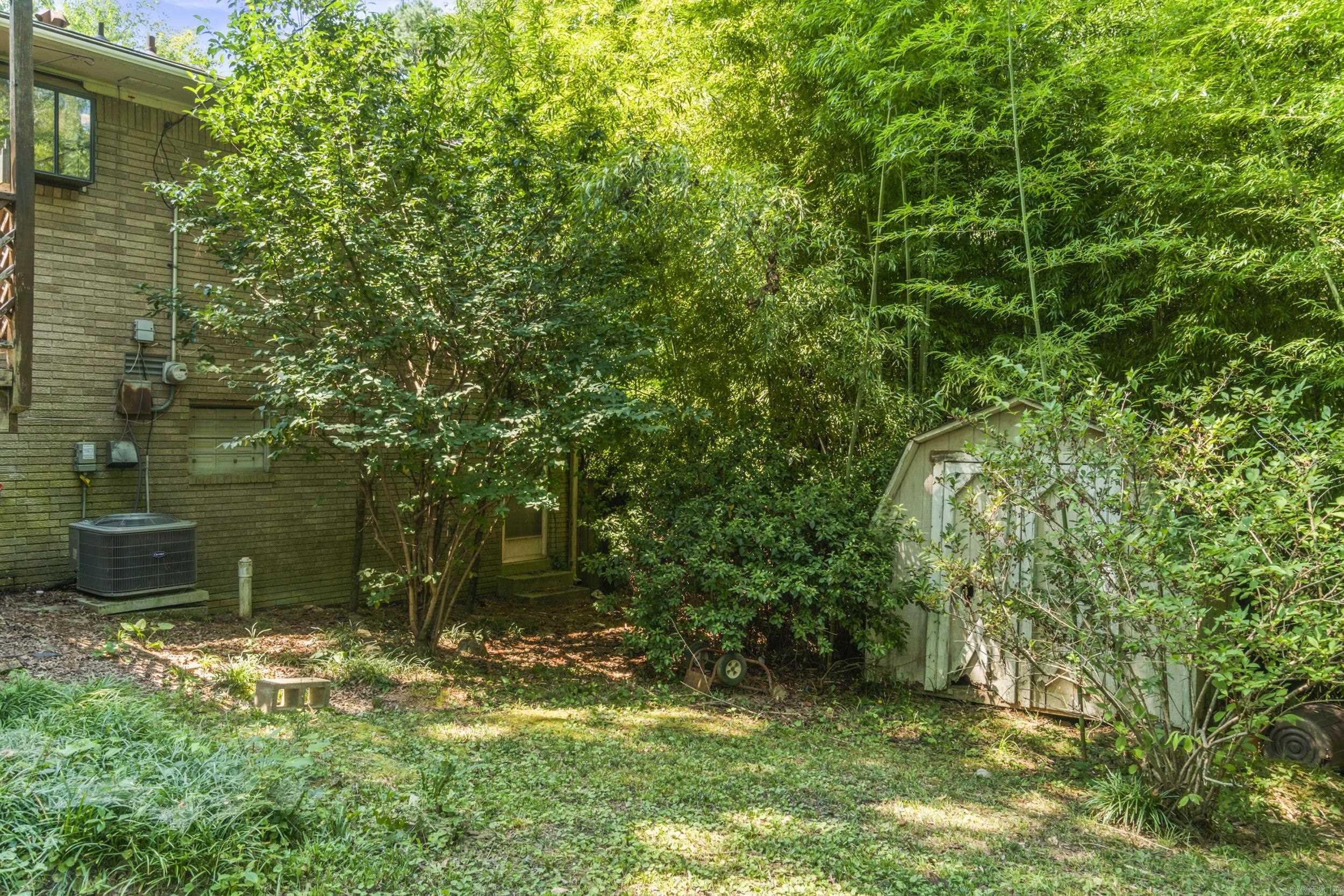 INTERURBAN HGTS - Residential