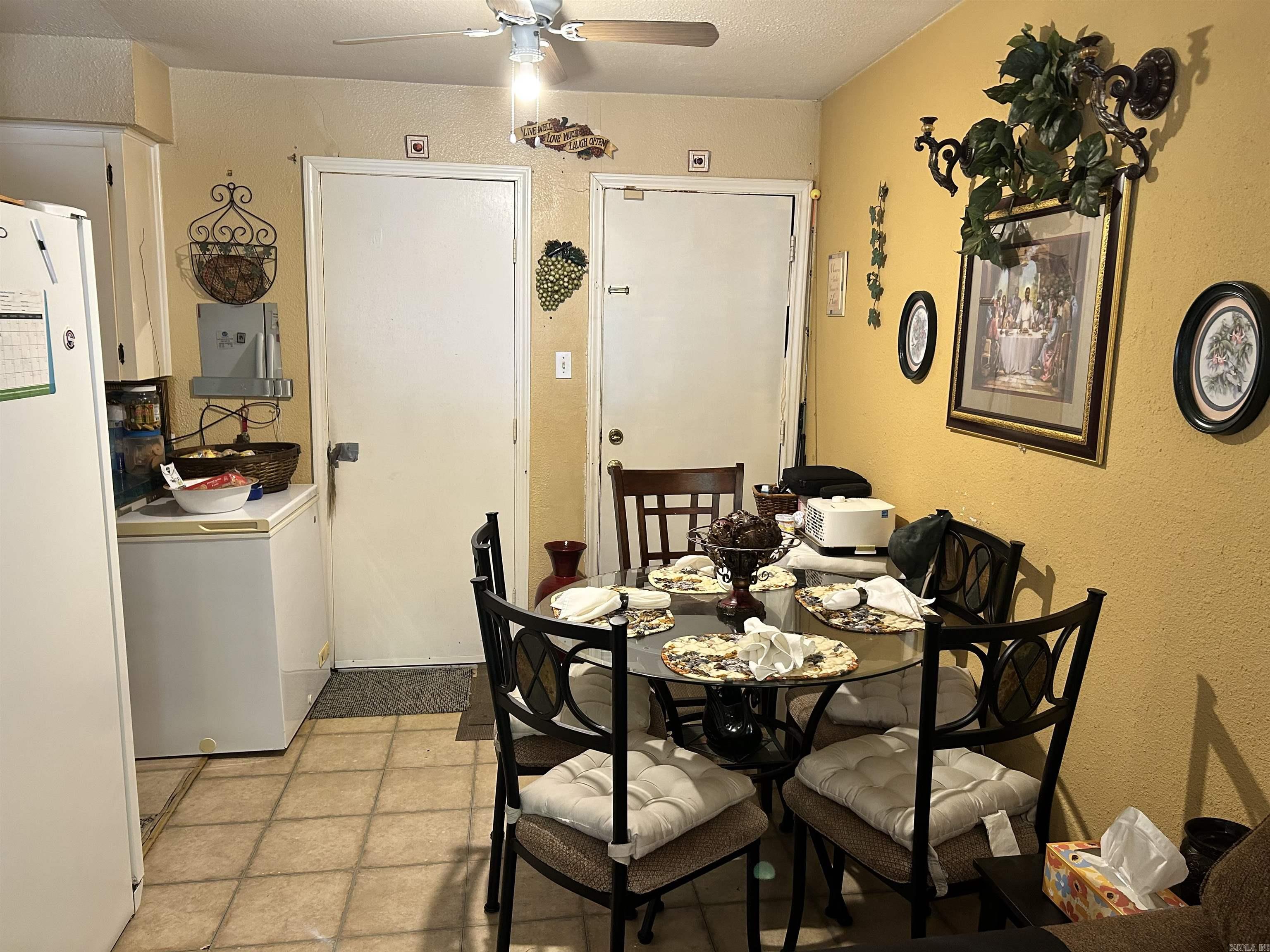 WAKEFIELD VILLAGE - Residential