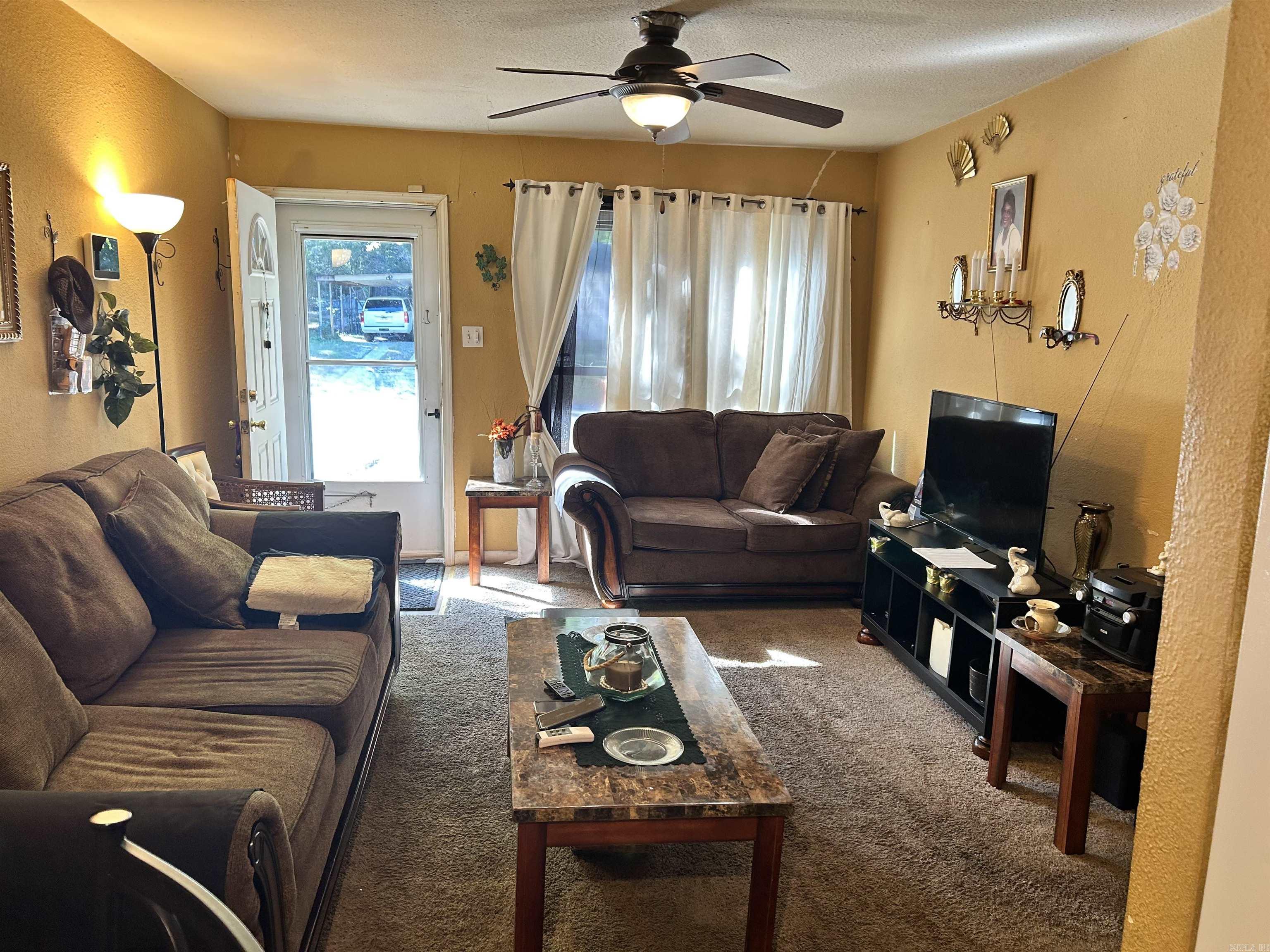 WAKEFIELD VILLAGE - Residential