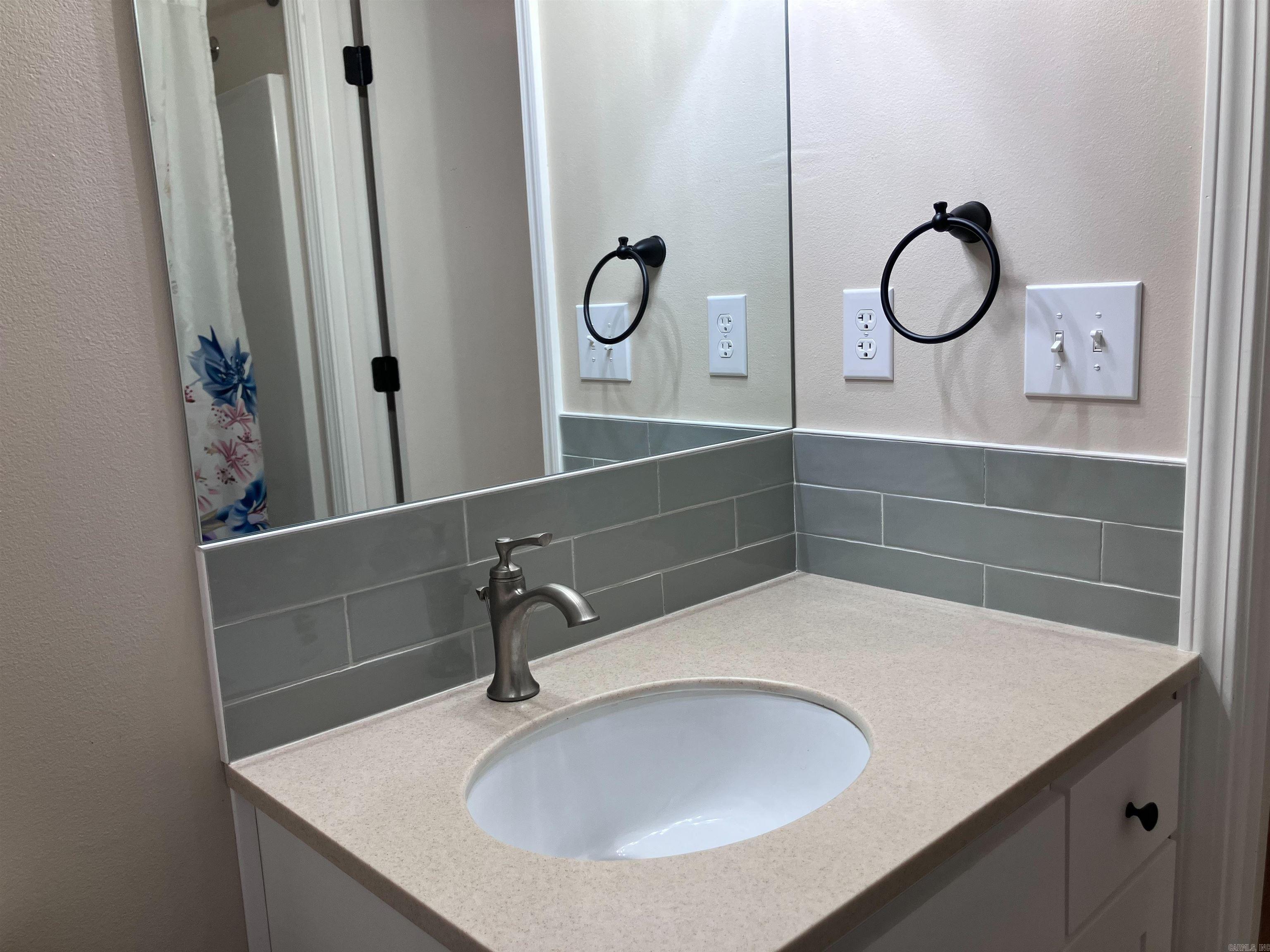 REEVES ADDN - Residential Income