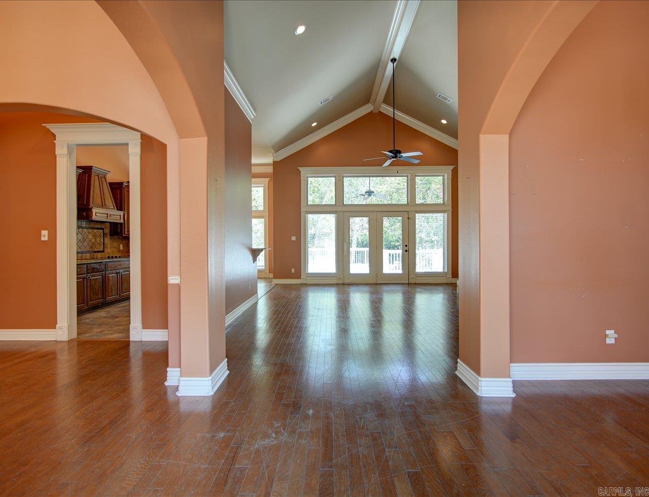 ALTA VISTA - Residential