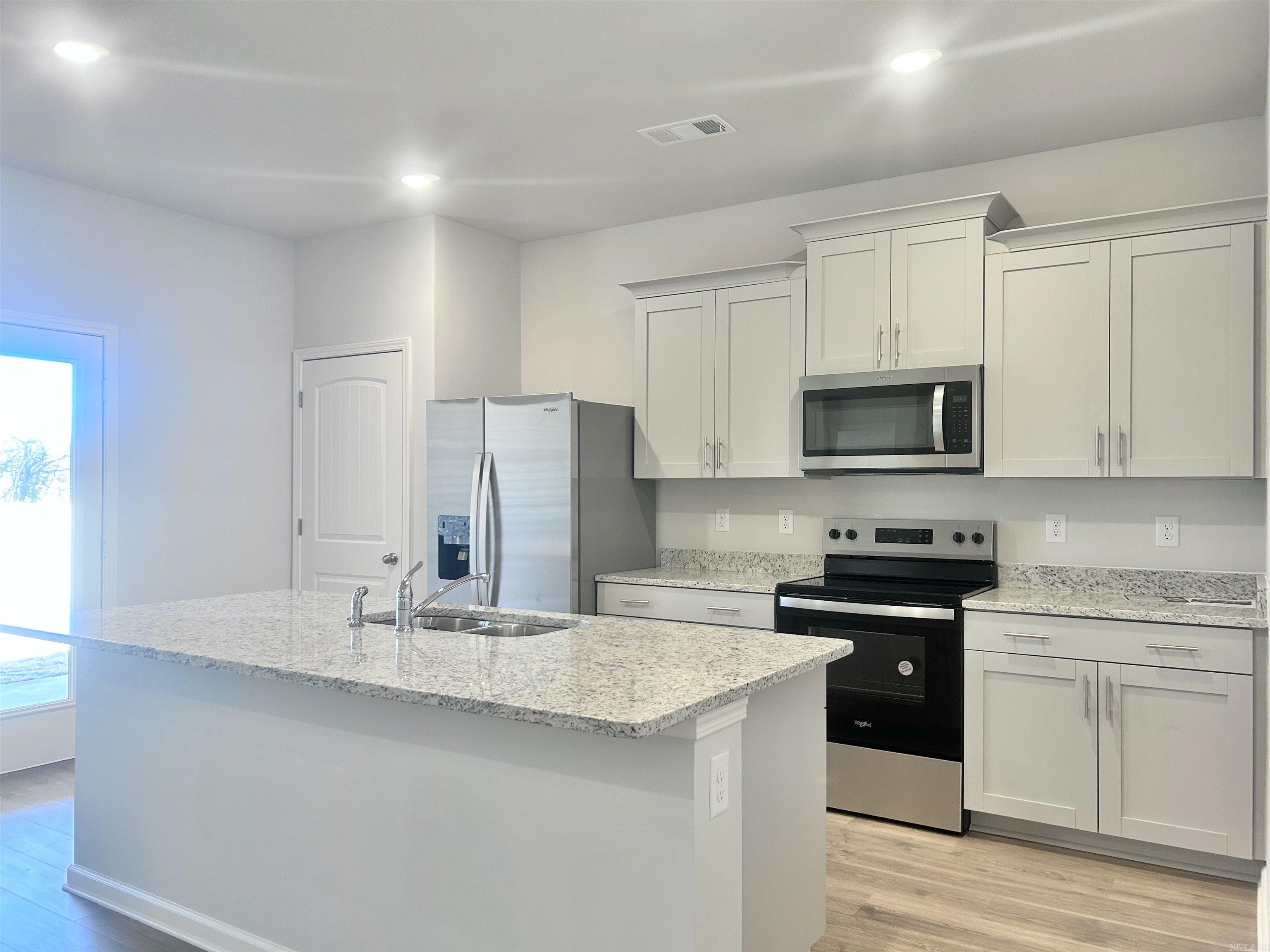 EDGEMONT - Residential