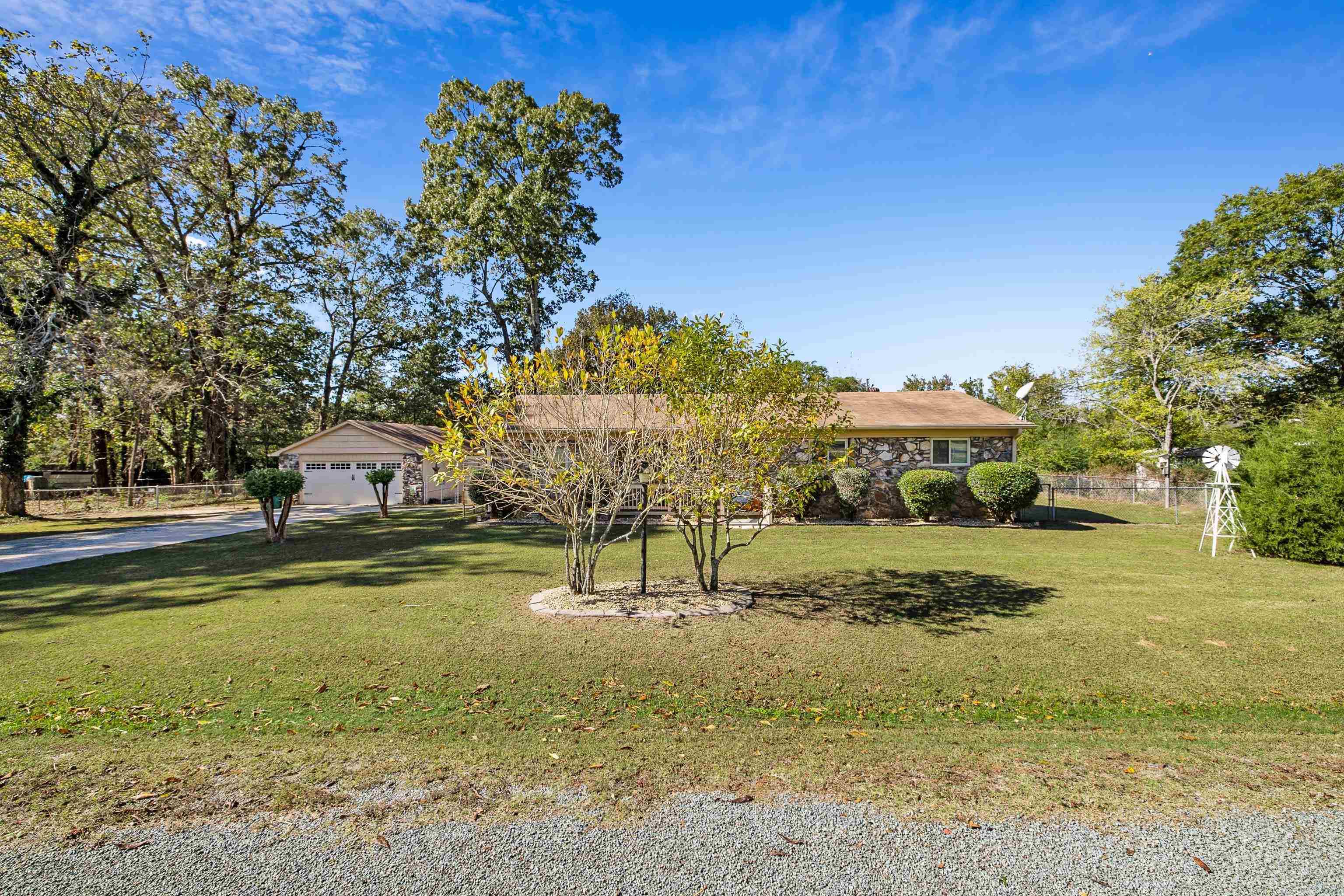 CIRCLE LAKE - Residential