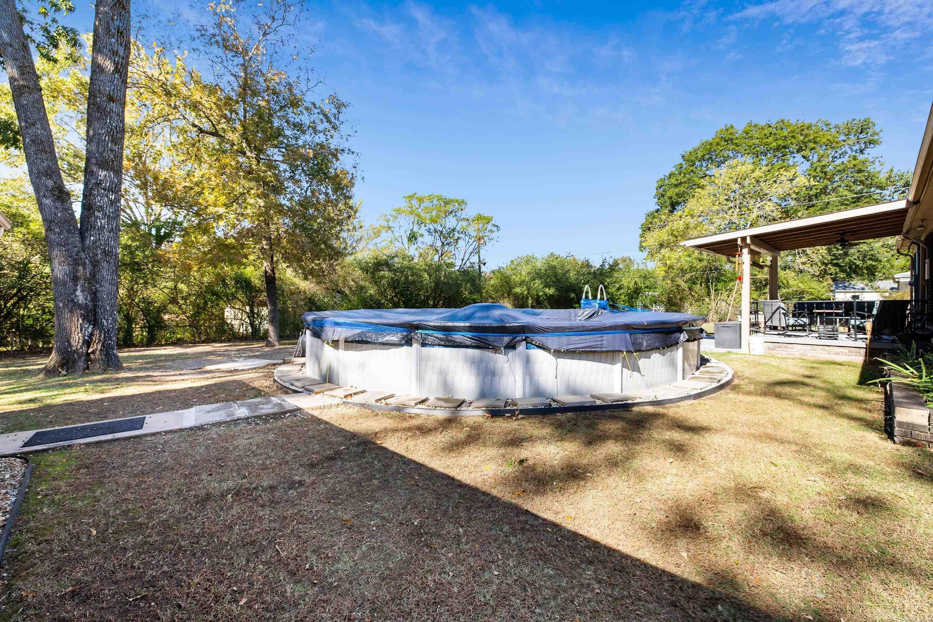 CIRCLE LAKE - Residential