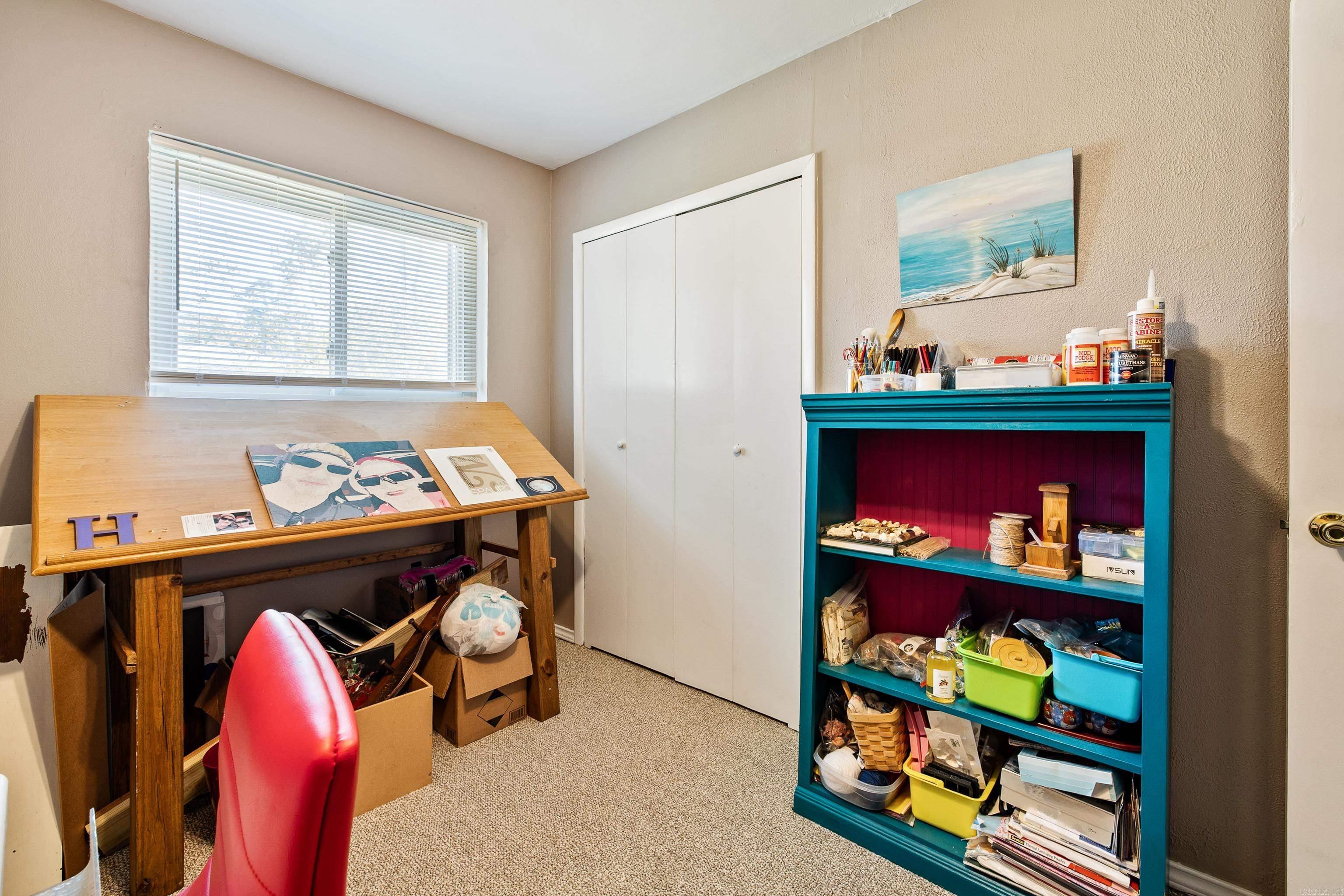 CIRCLE LAKE - Residential