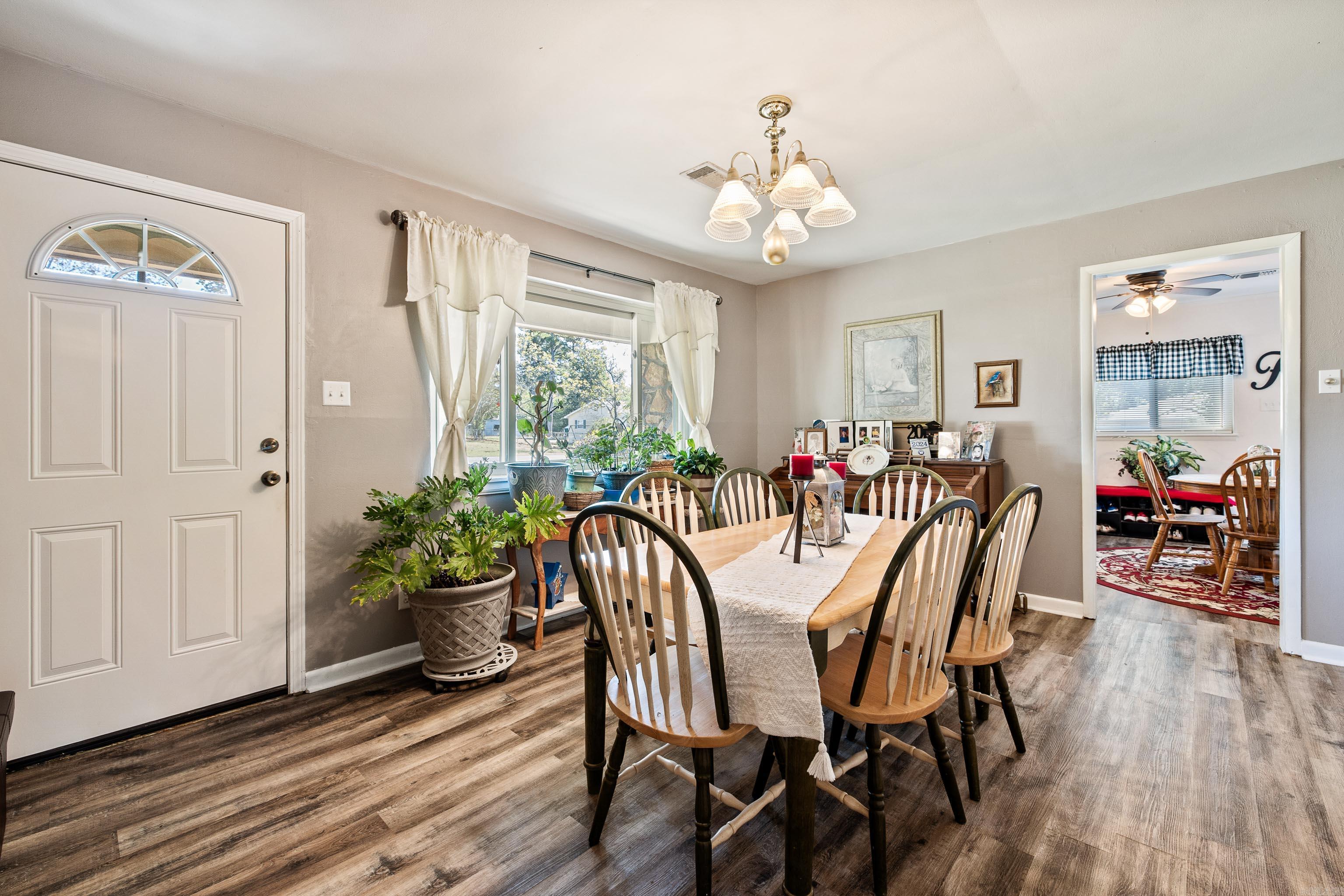 CIRCLE LAKE - Residential