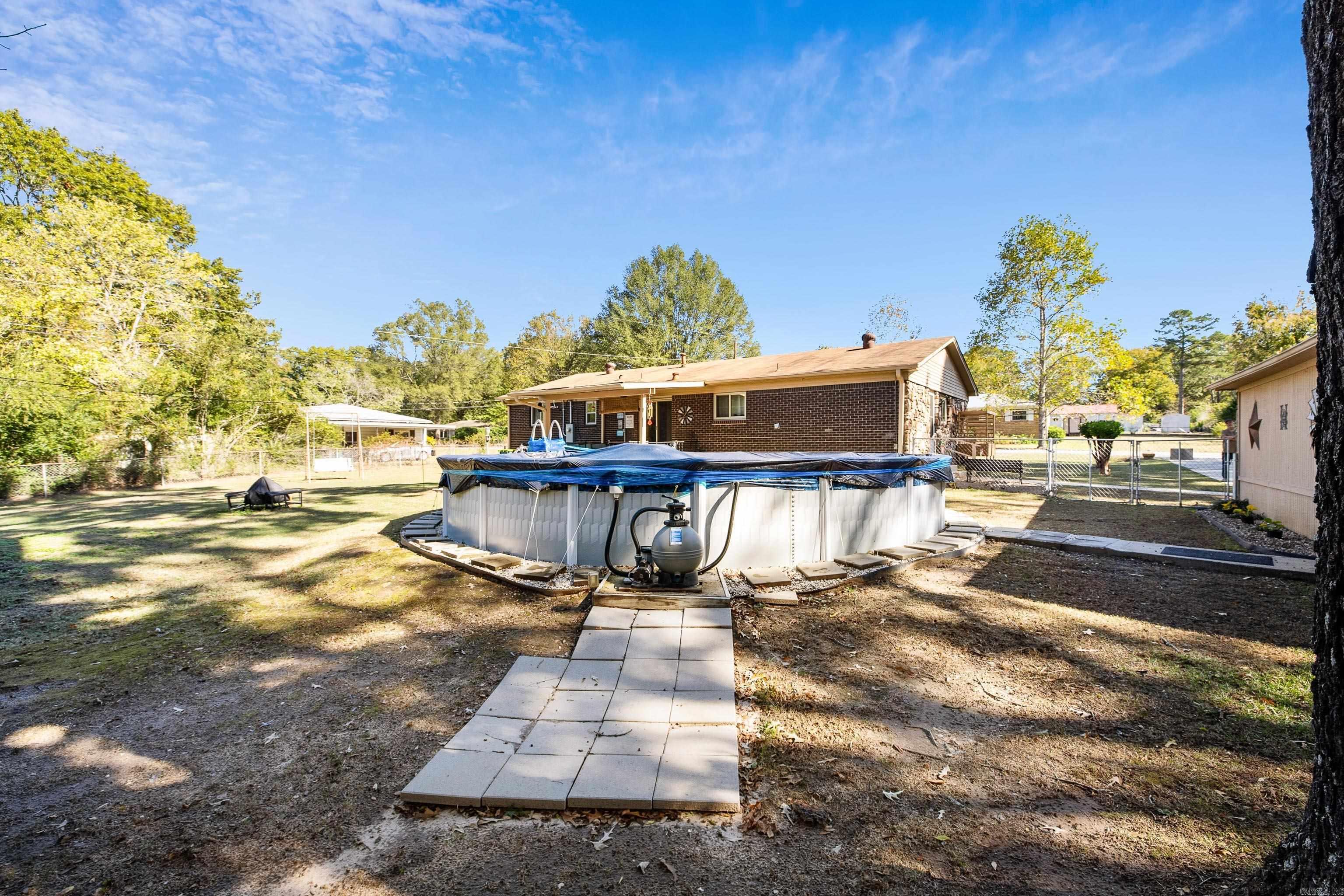 CIRCLE LAKE - Residential