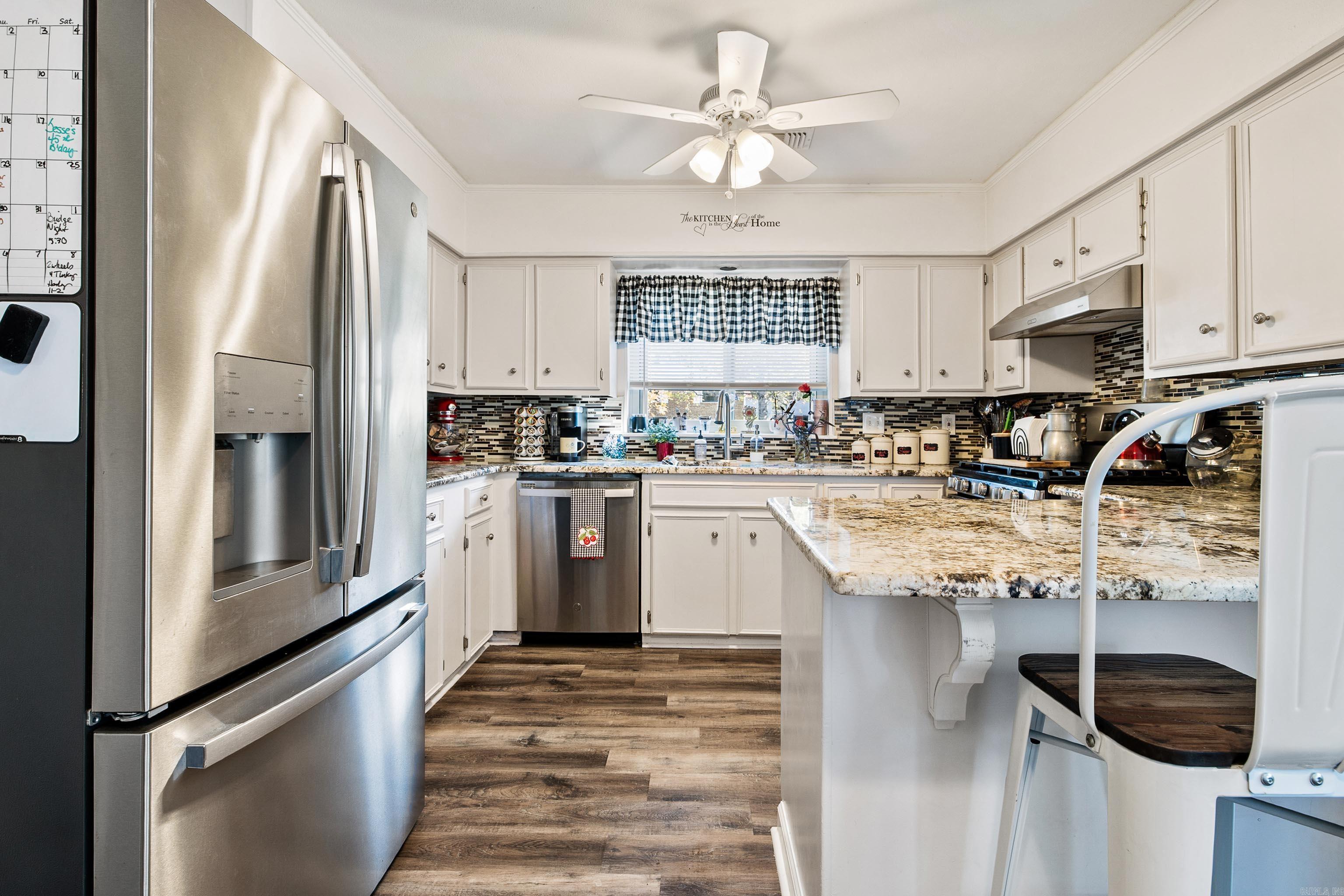 CIRCLE LAKE - Residential