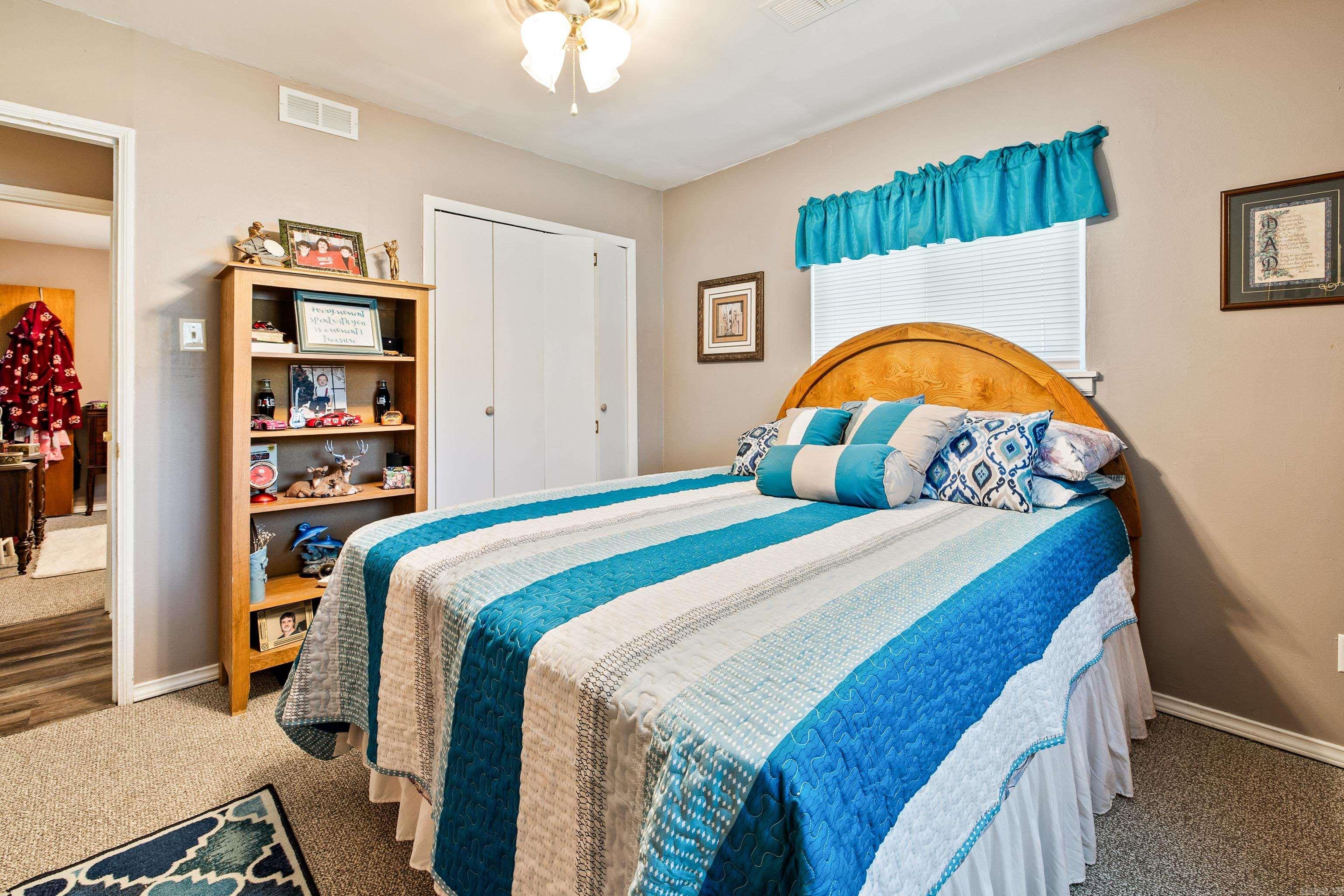 CIRCLE LAKE - Residential