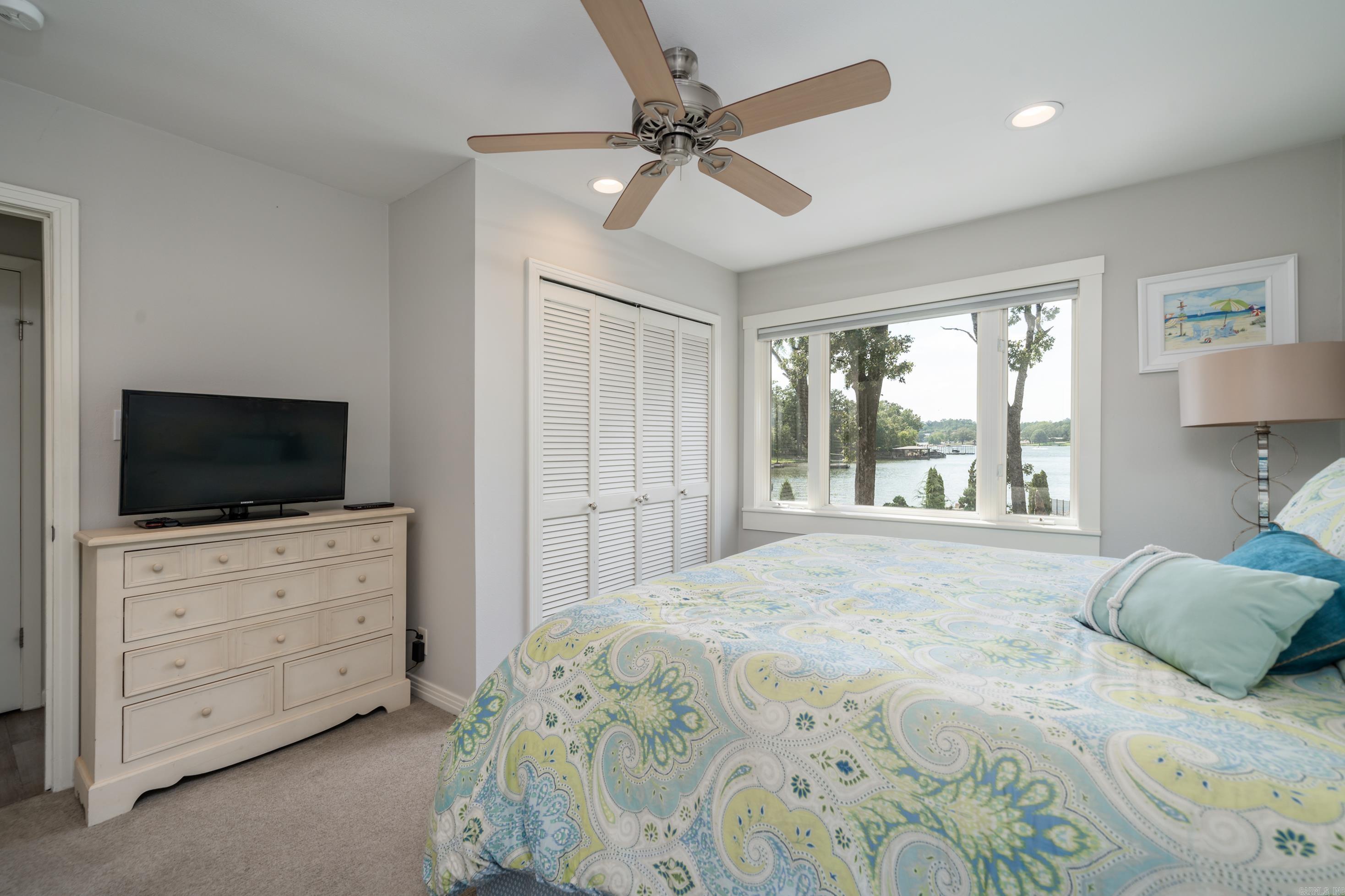 BAYSHORE ACRES - Residential