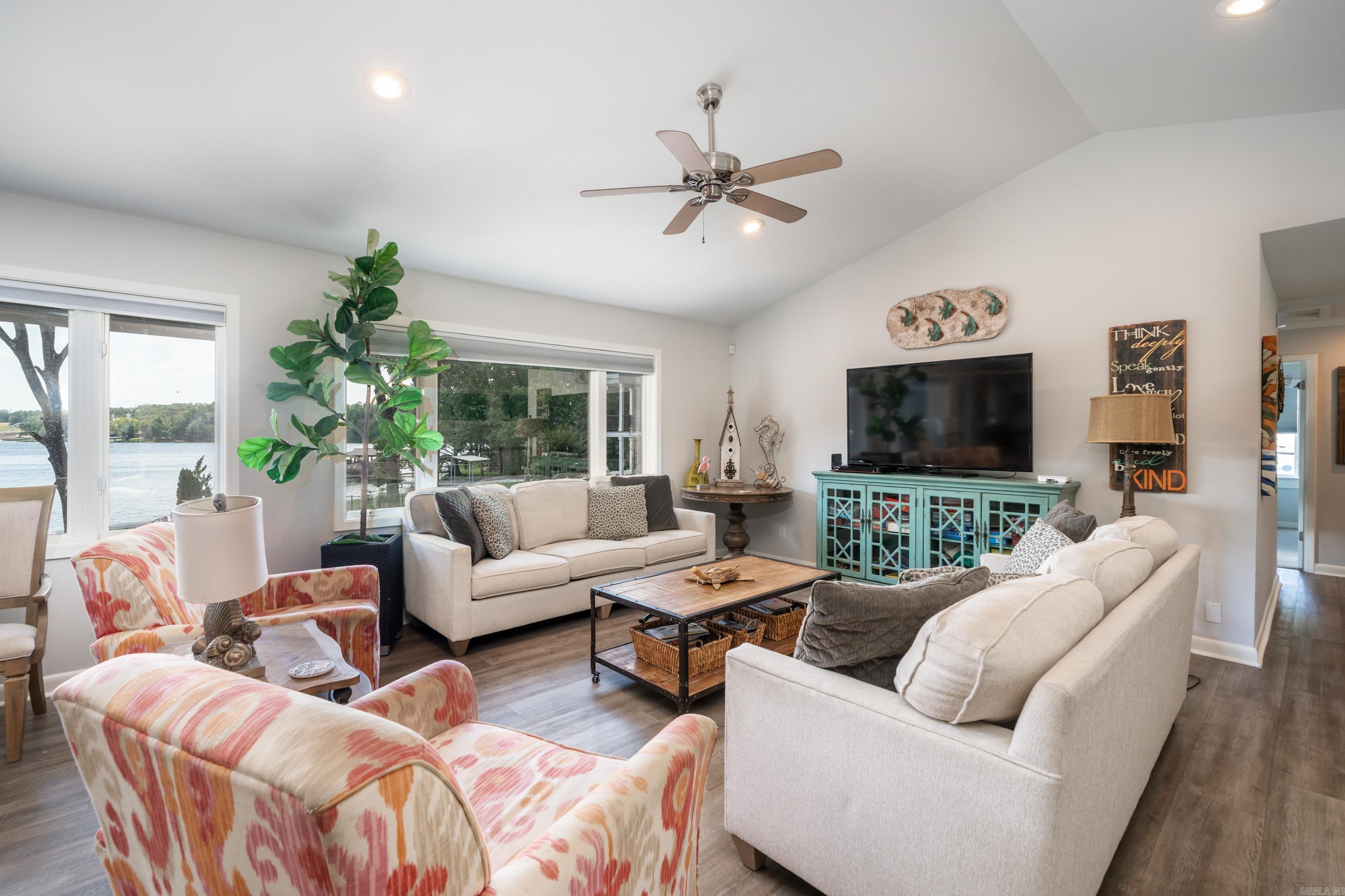BAYSHORE ACRES - Residential