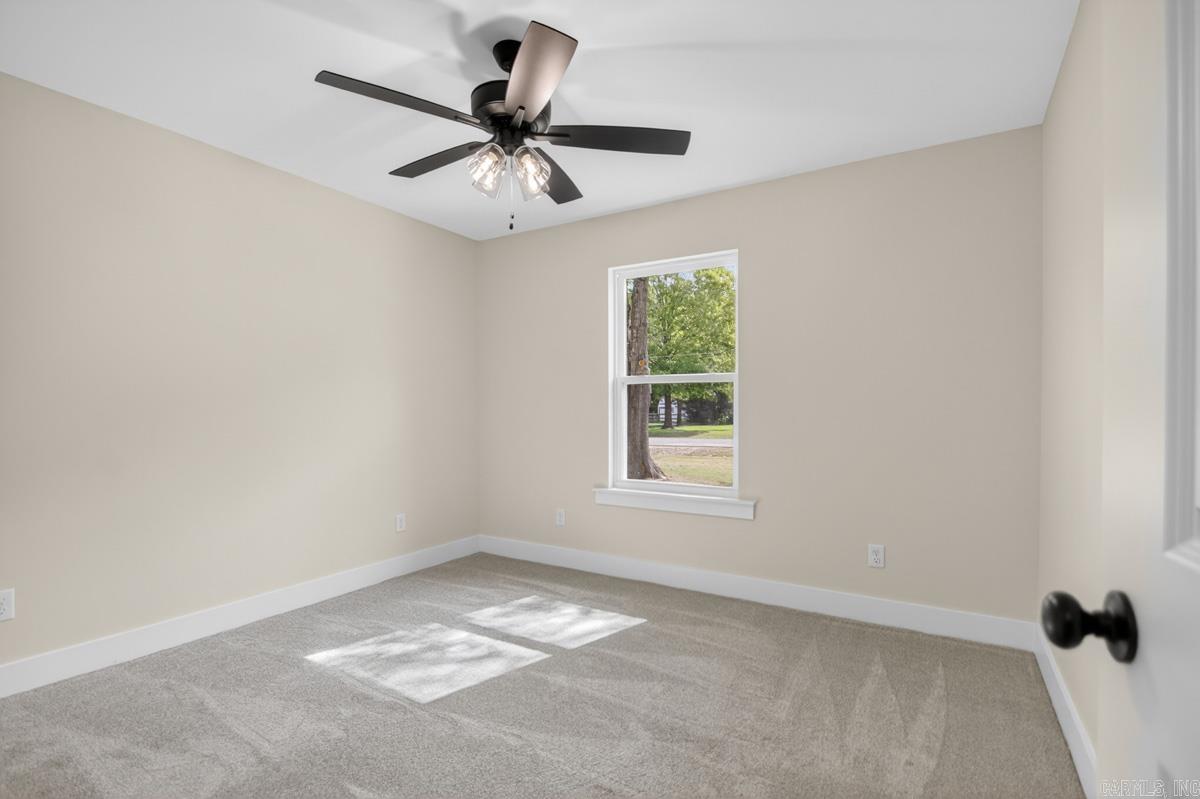 SUNRISE ACRES - Residential