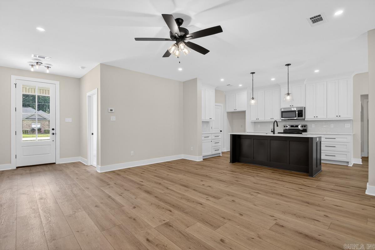 SUNRISE ACRES - Residential