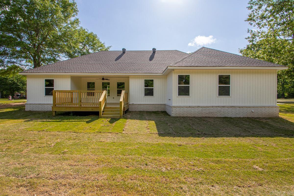 SUNRISE ACRES - Residential