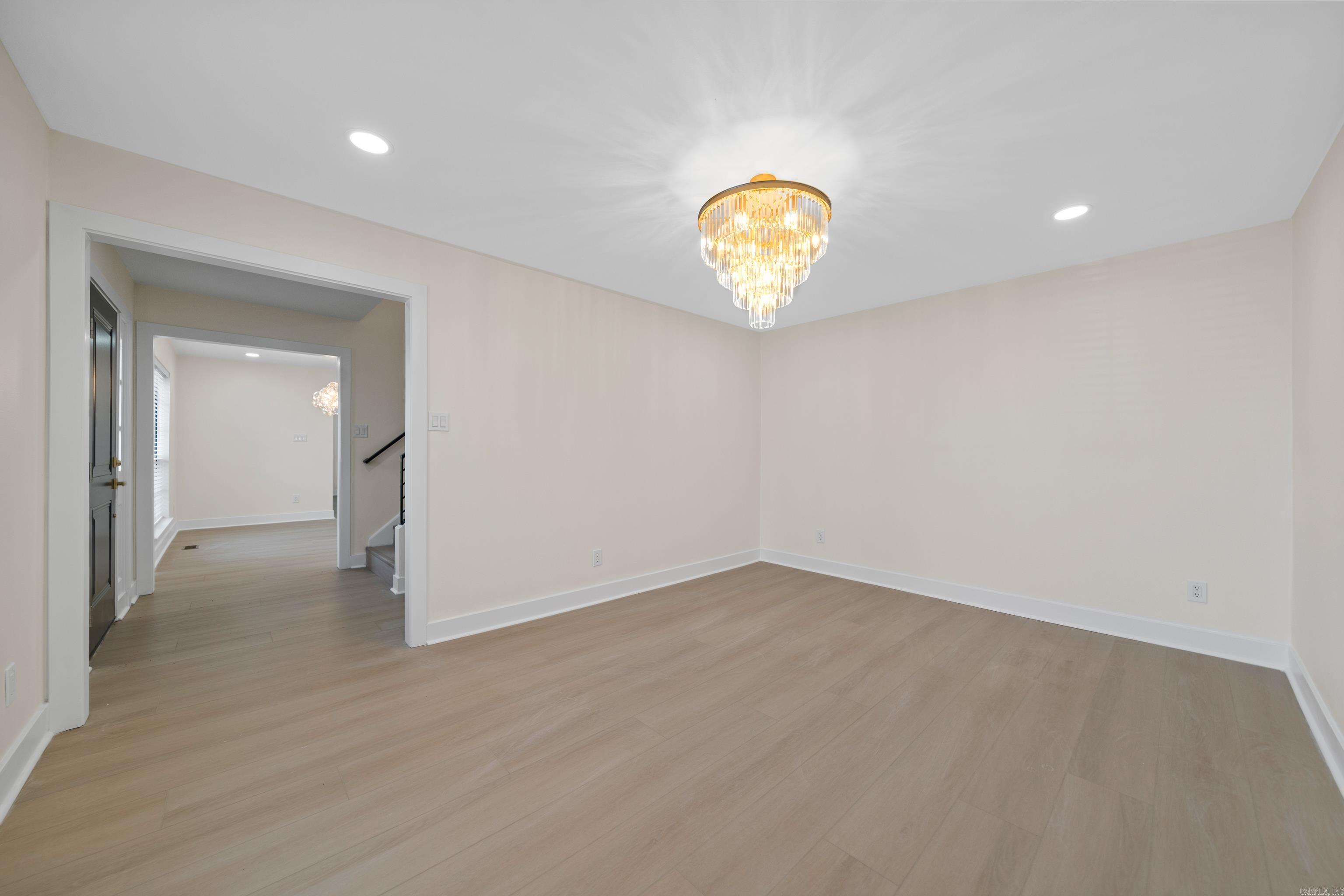 MARLOWE MANOR - Residential