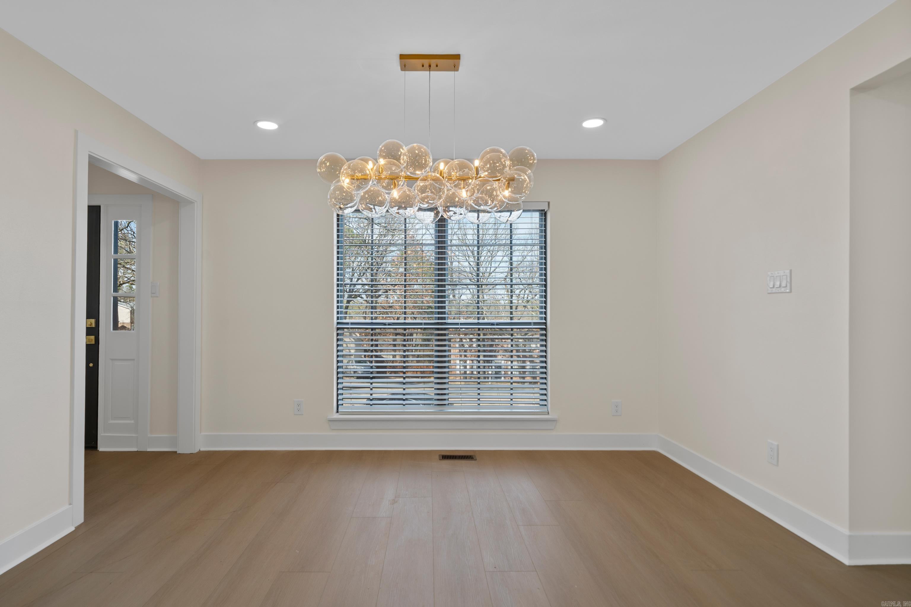 MARLOWE MANOR - Residential