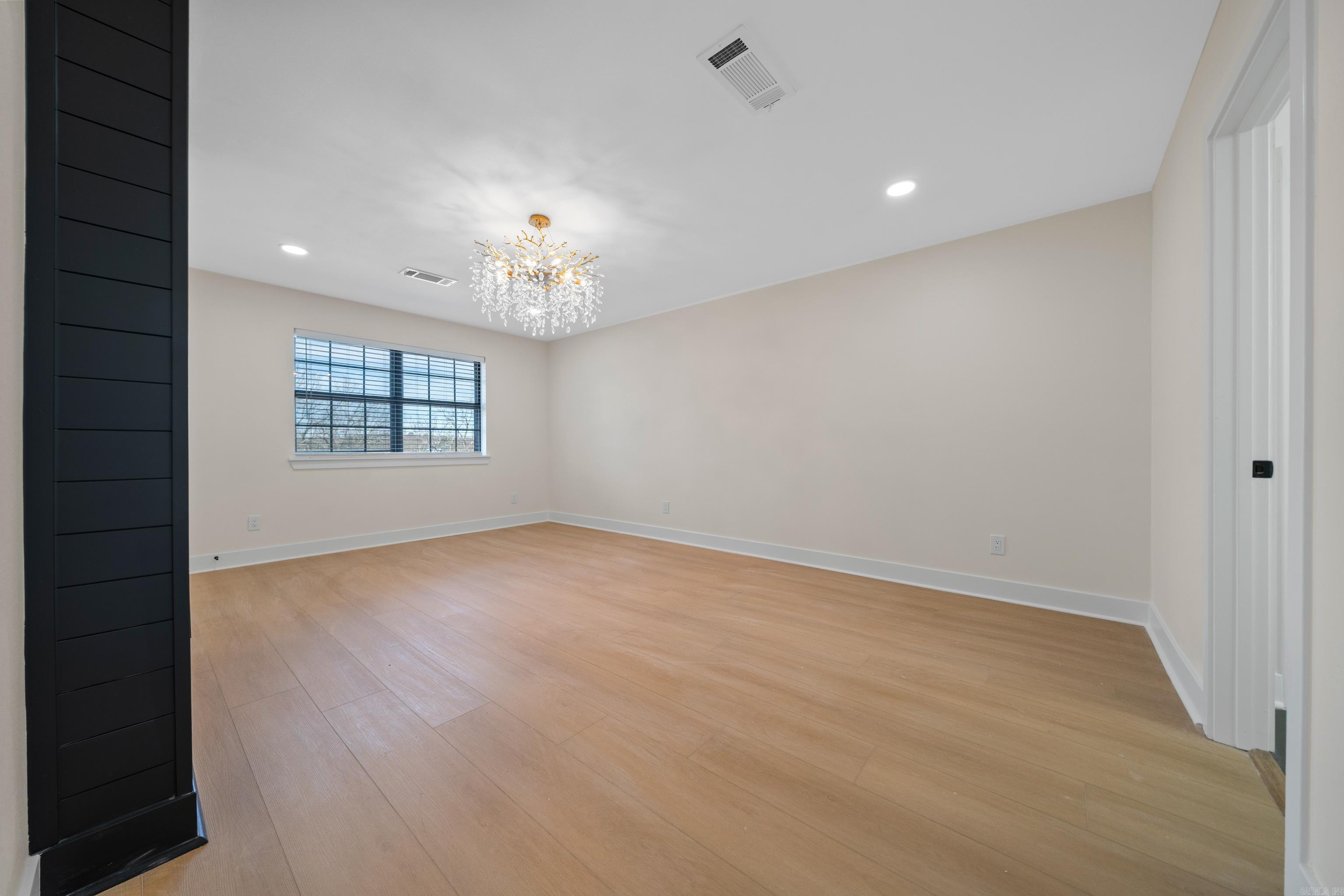 MARLOWE MANOR - Residential