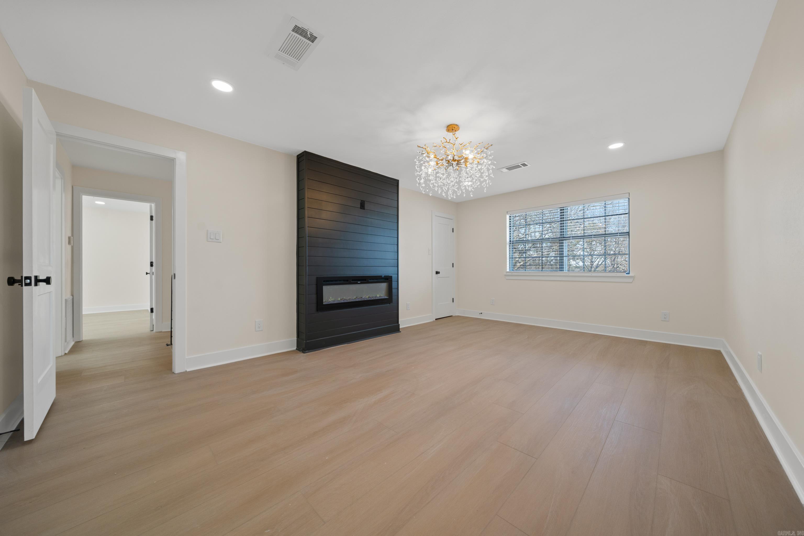 MARLOWE MANOR - Residential