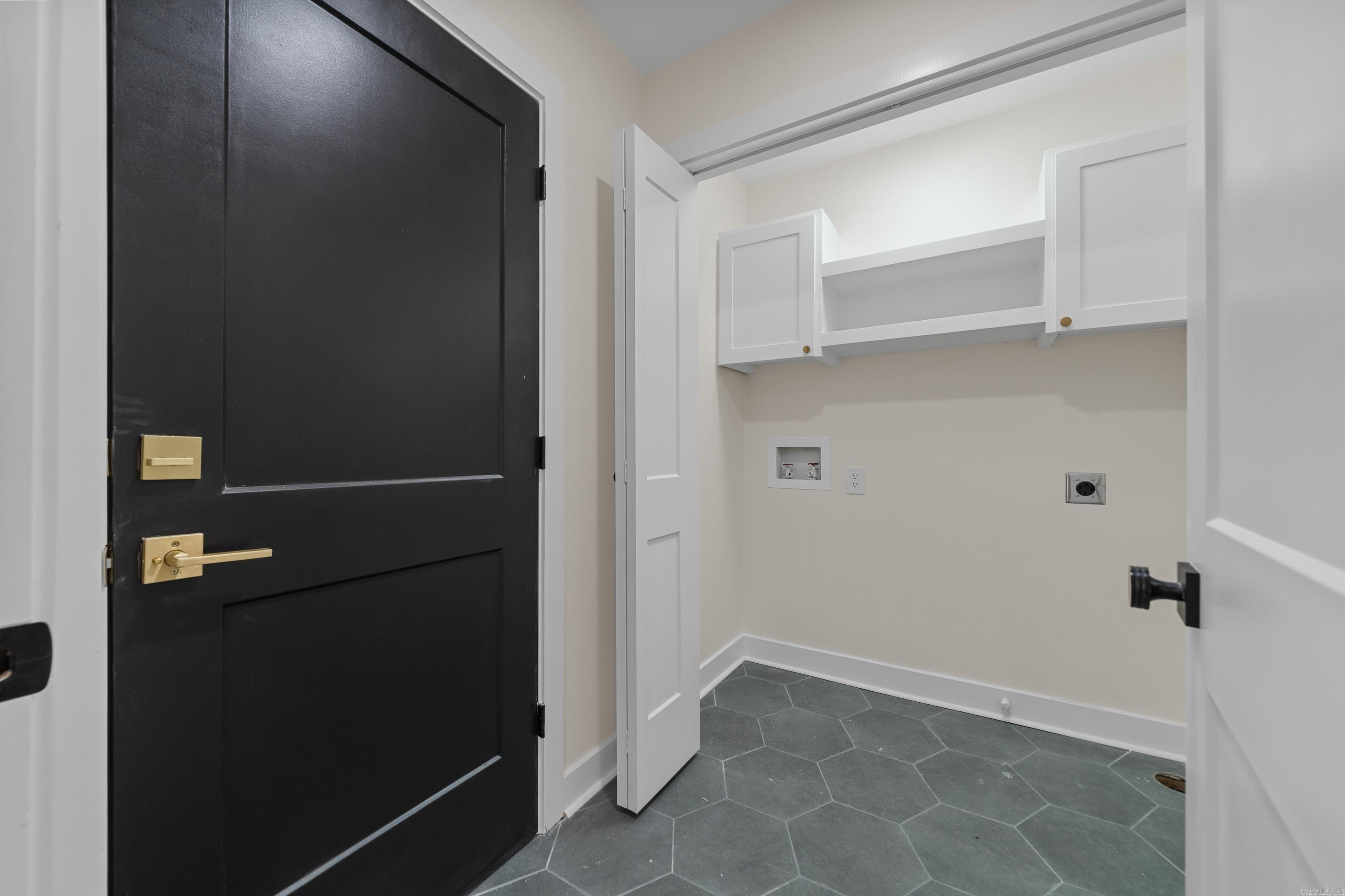 MARLOWE MANOR - Residential