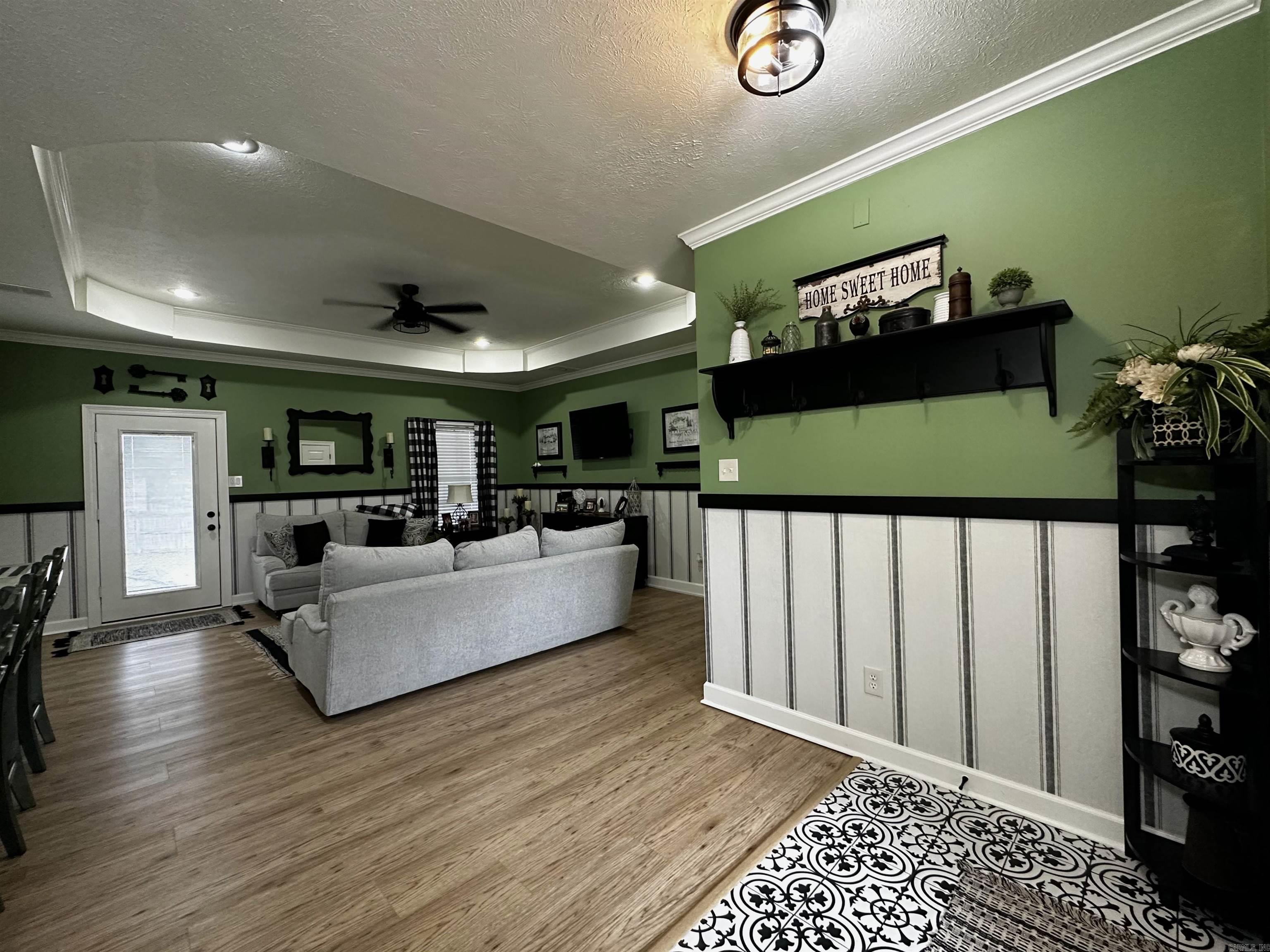 MAGNESS CREEK NORTH - Residential