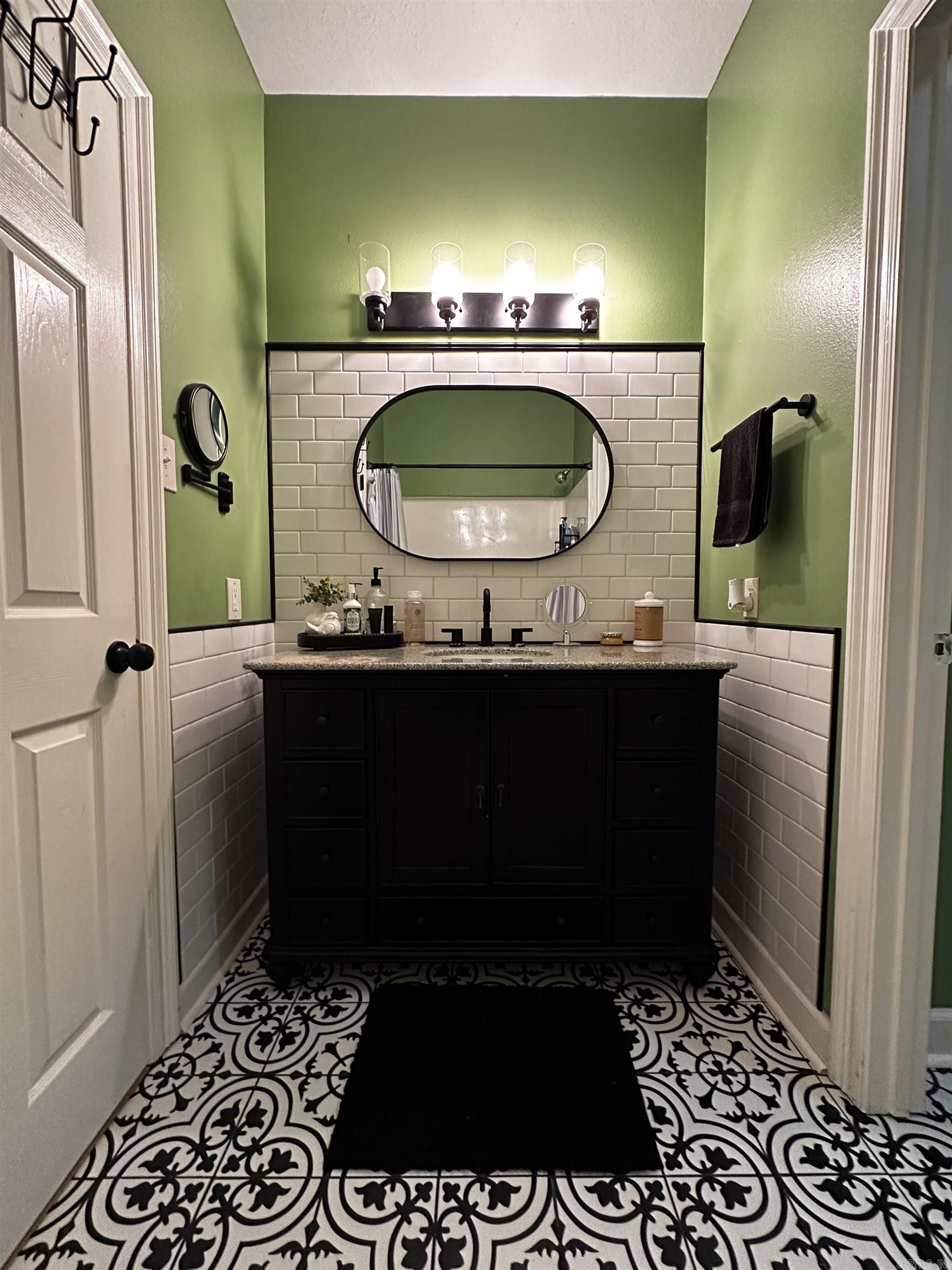 MAGNESS CREEK NORTH - Residential