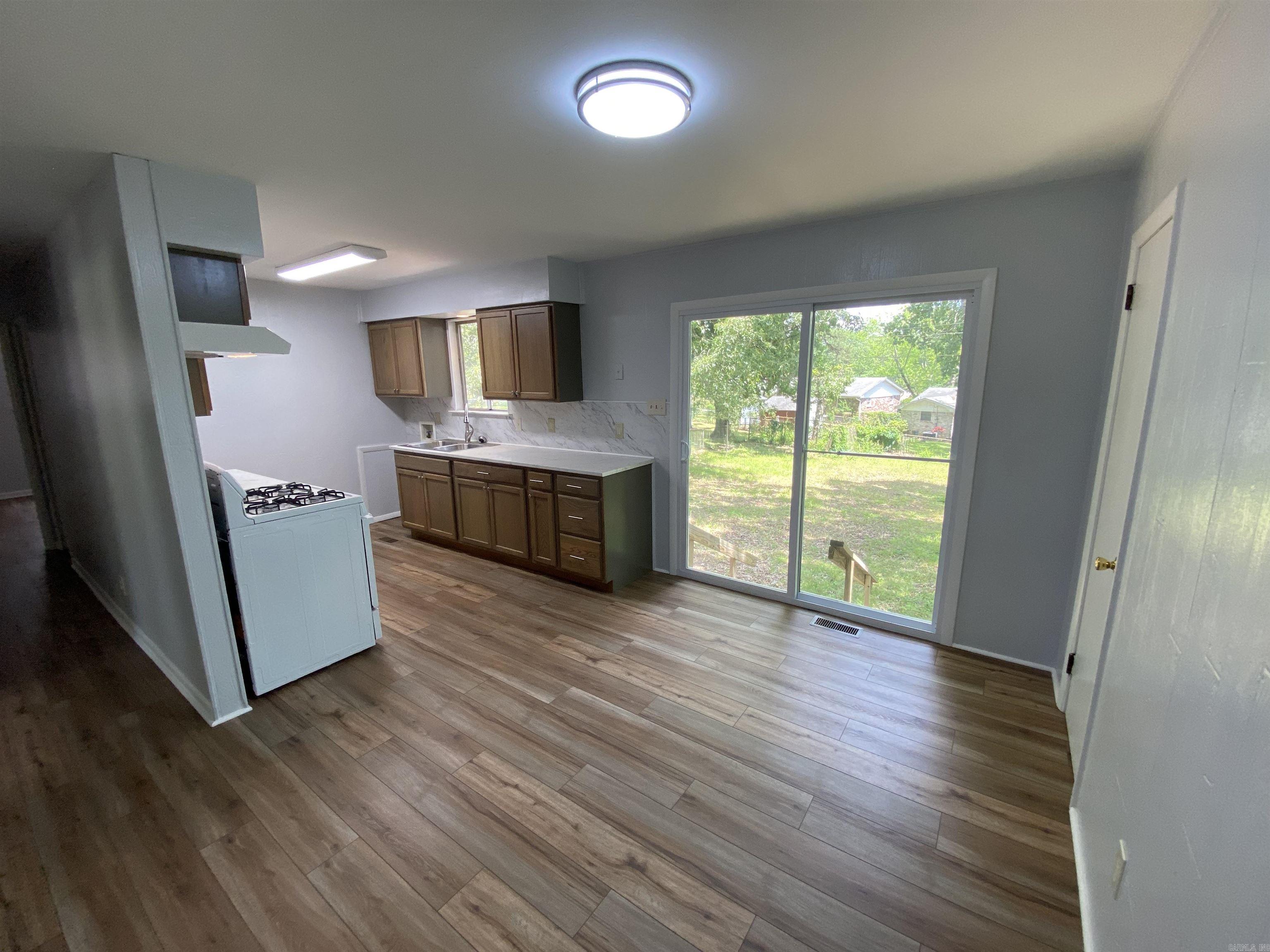 Twin Lakes - Residential