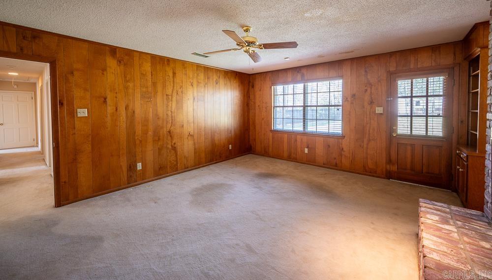 Leawood Manor 1st - Residential