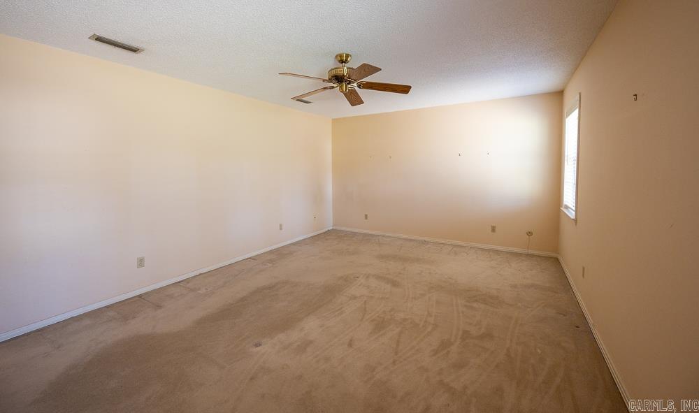 Leawood Manor 1st - Residential