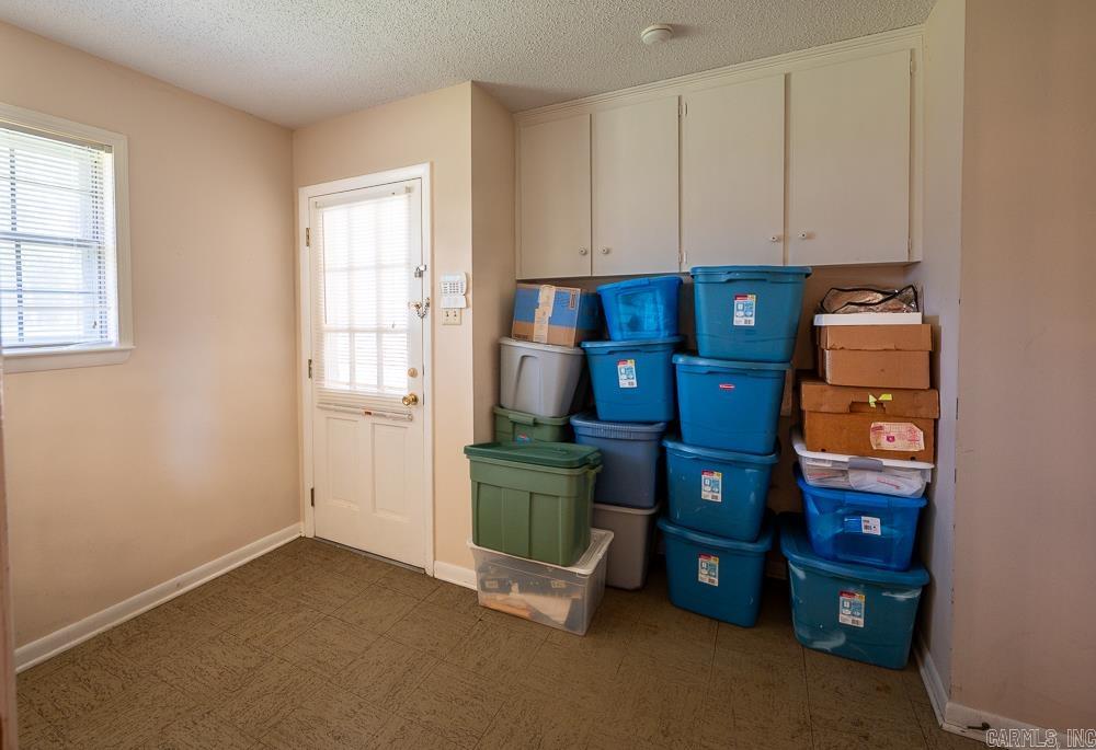 Leawood Manor 1st - Residential