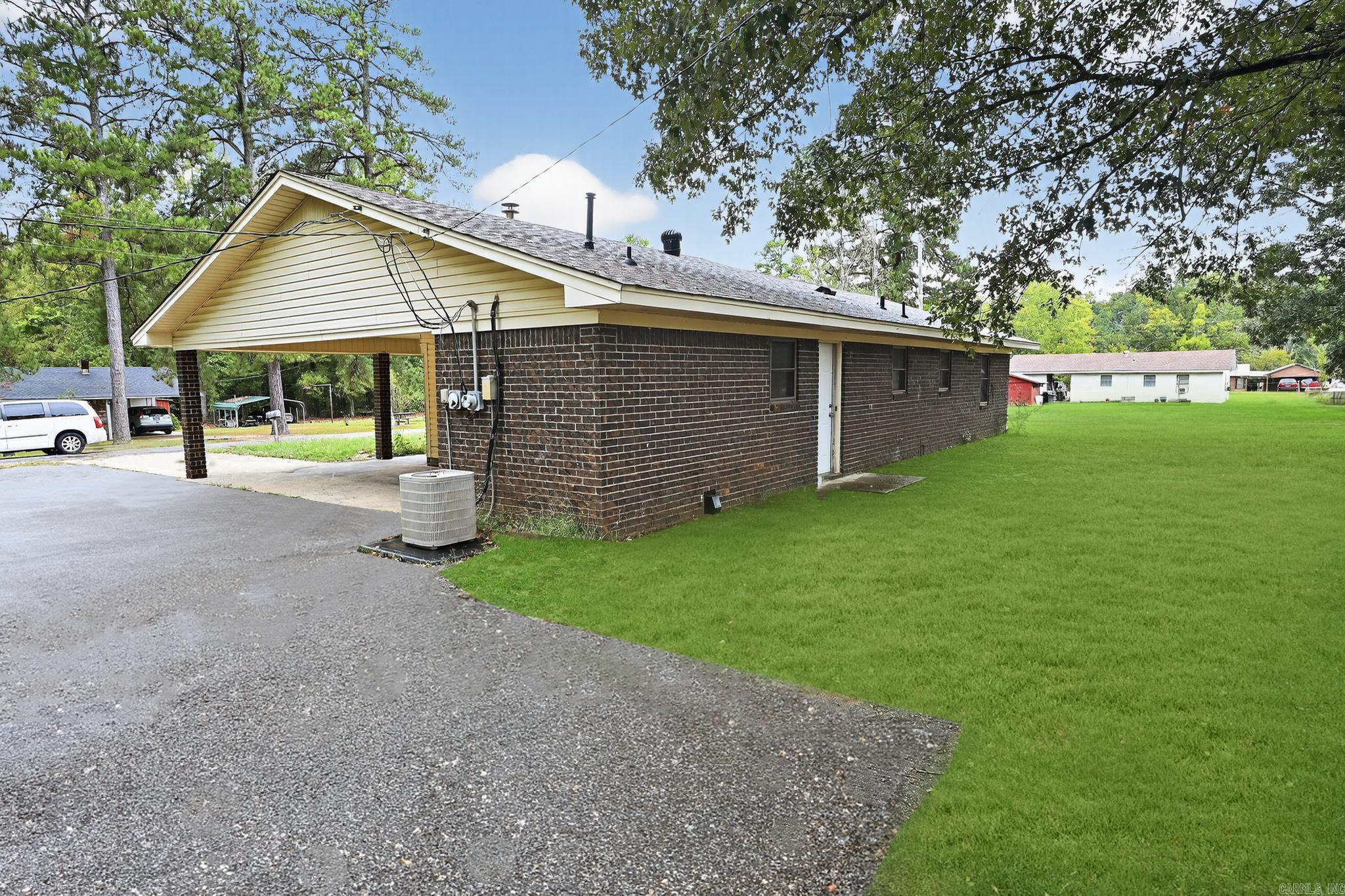 Moores Country Club - Residential