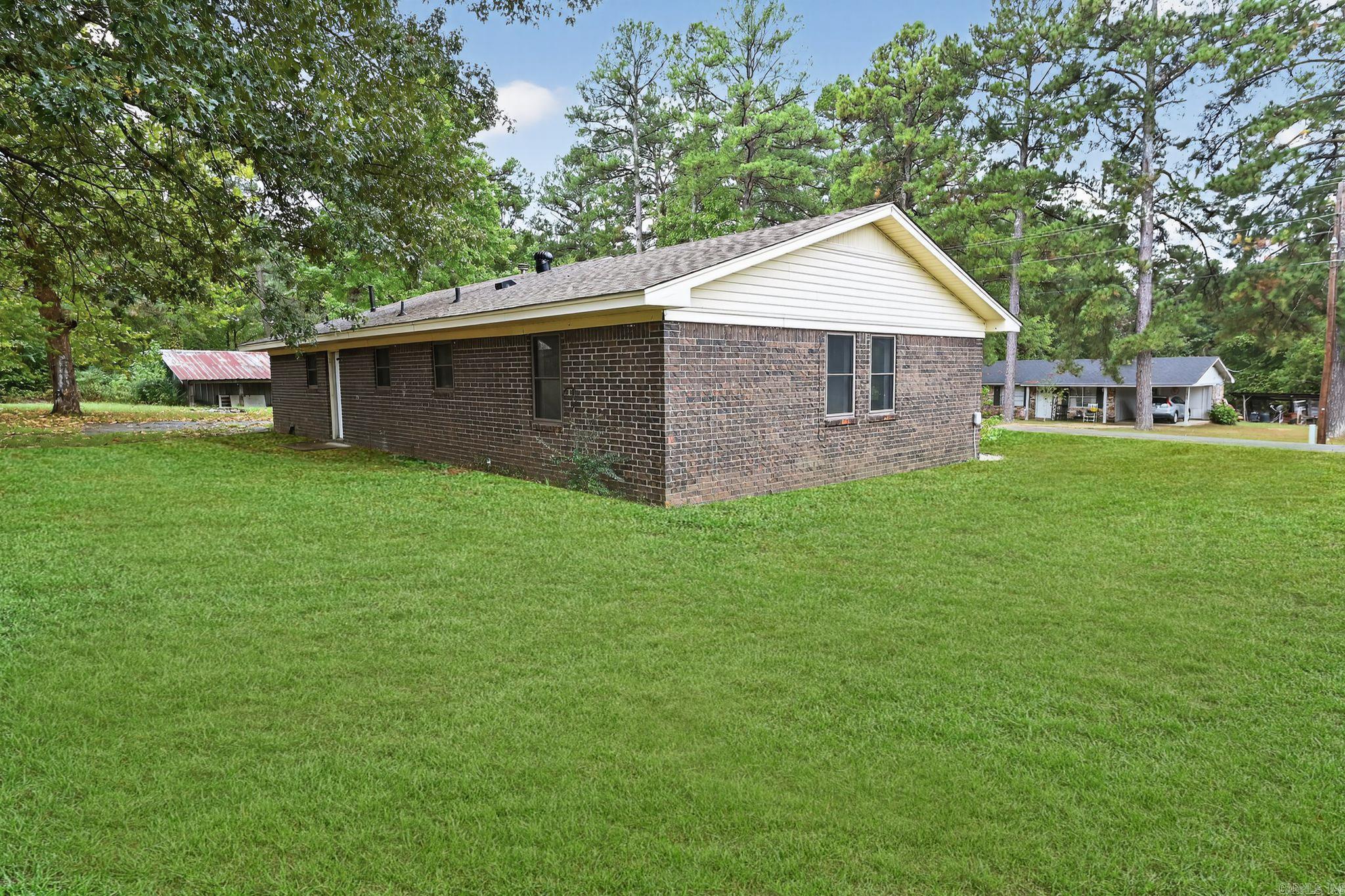 Moores Country Club - Residential