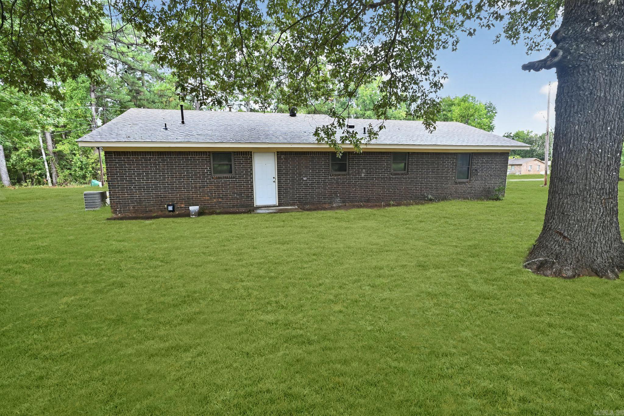 Moores Country Club - Residential