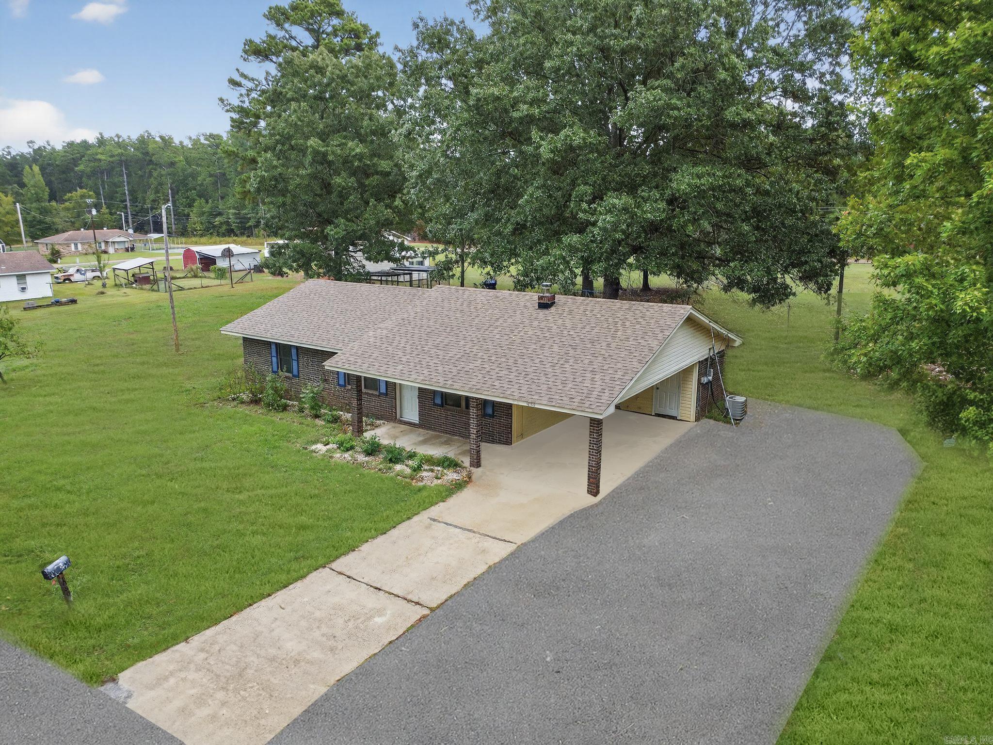 Moores Country Club - Residential