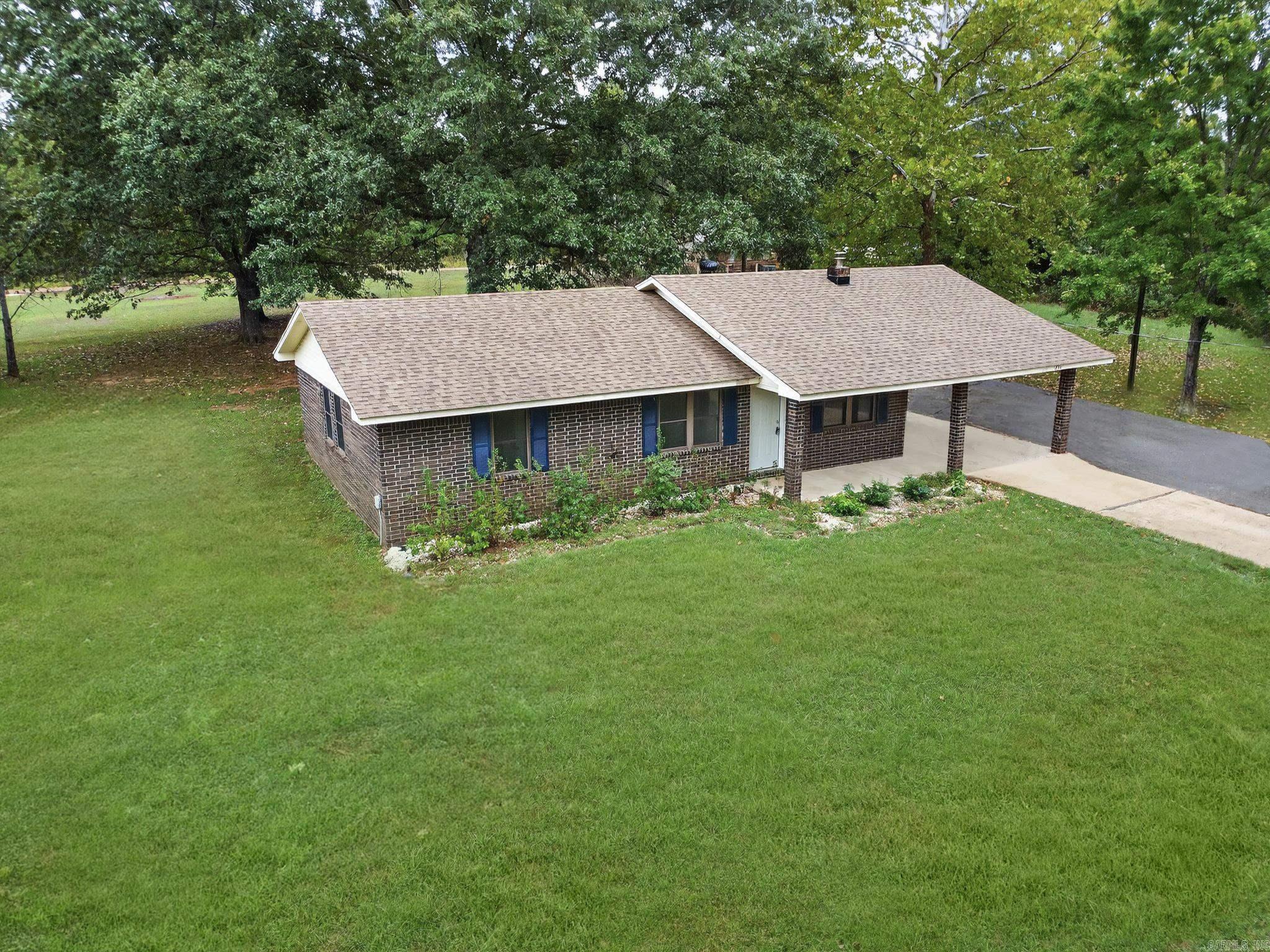 Moores Country Club - Residential