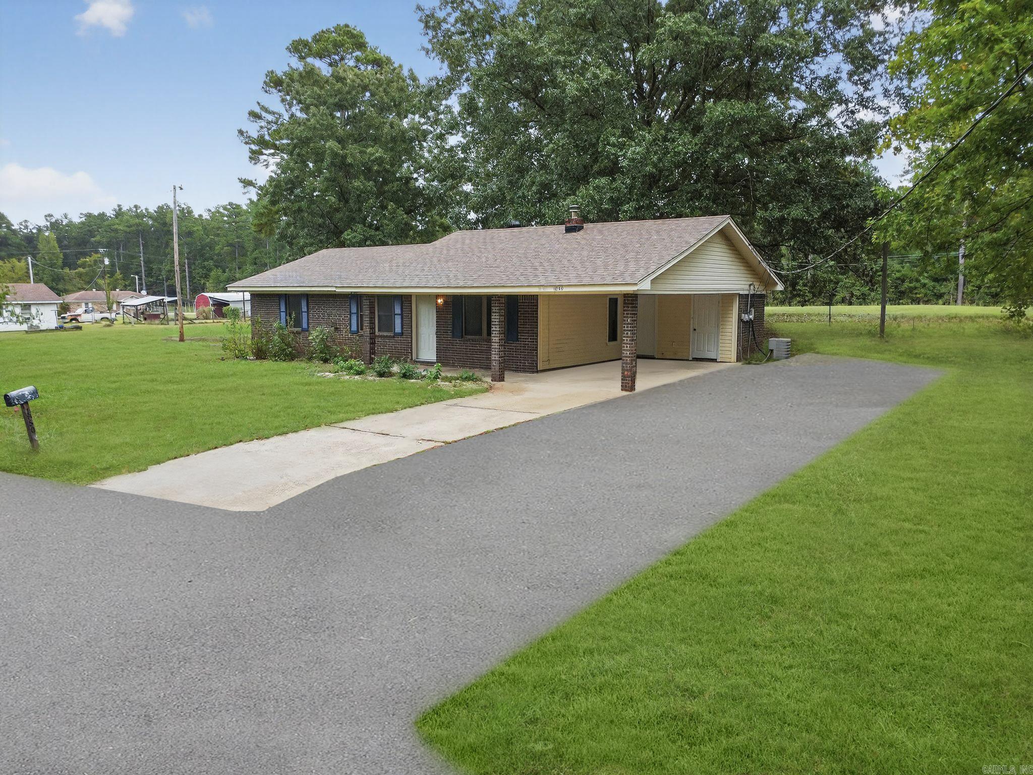Moores Country Club - Residential
