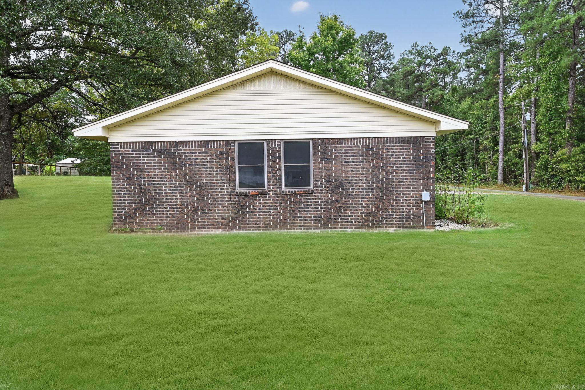 Moores Country Club - Residential