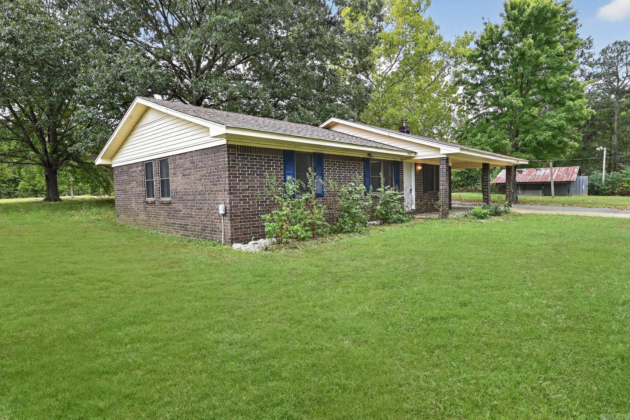 Moores Country Club - Residential