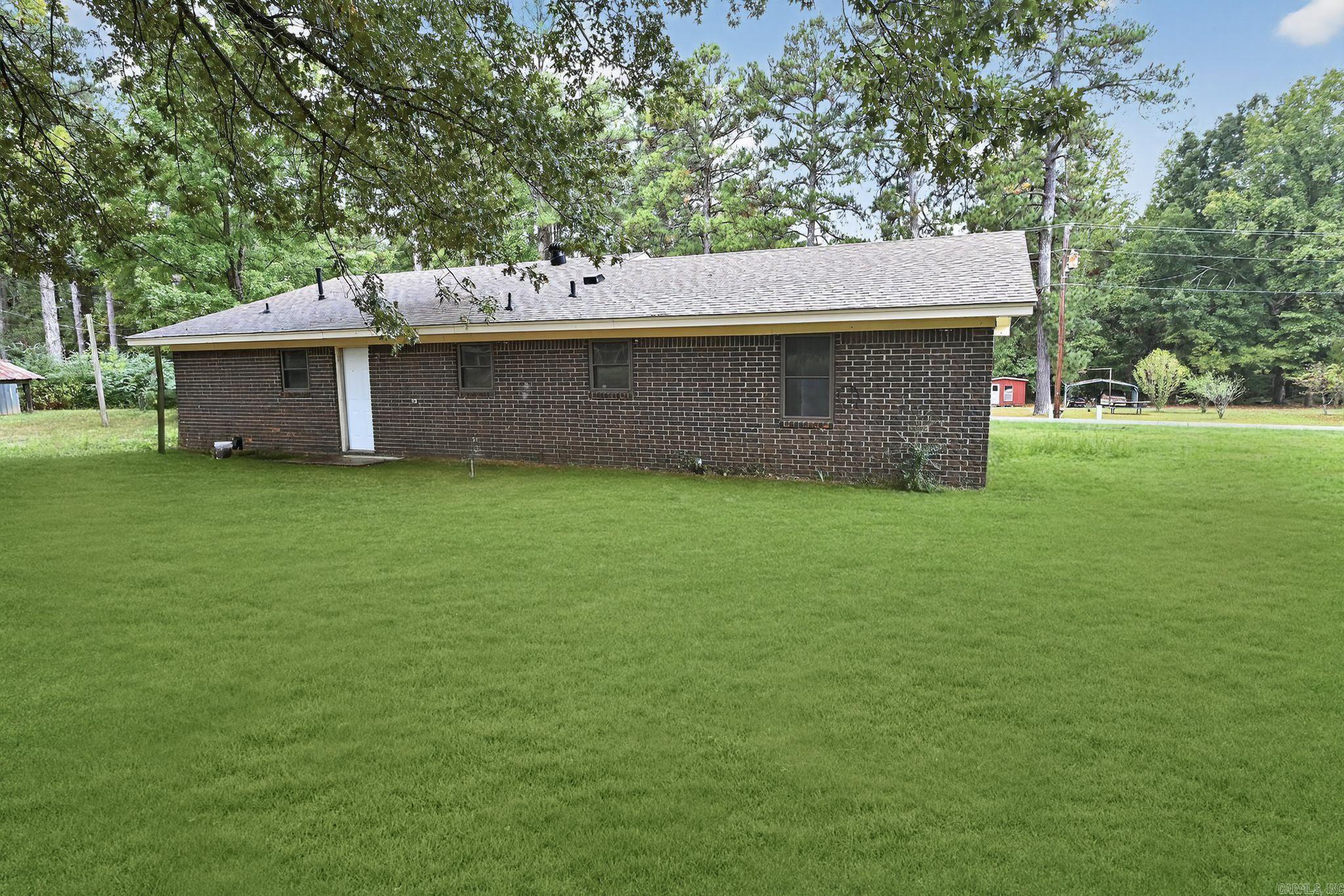 Moores Country Club - Residential