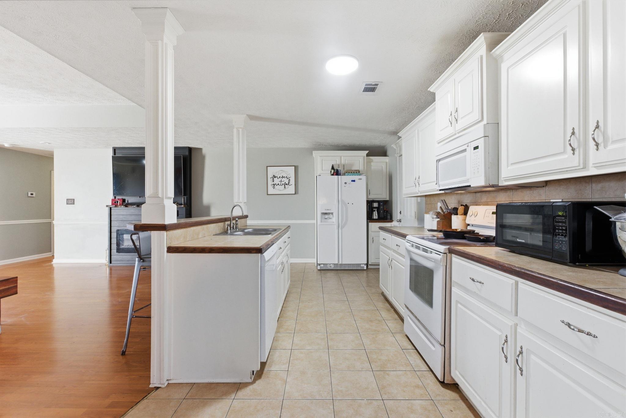 Golden Meadows - Residential