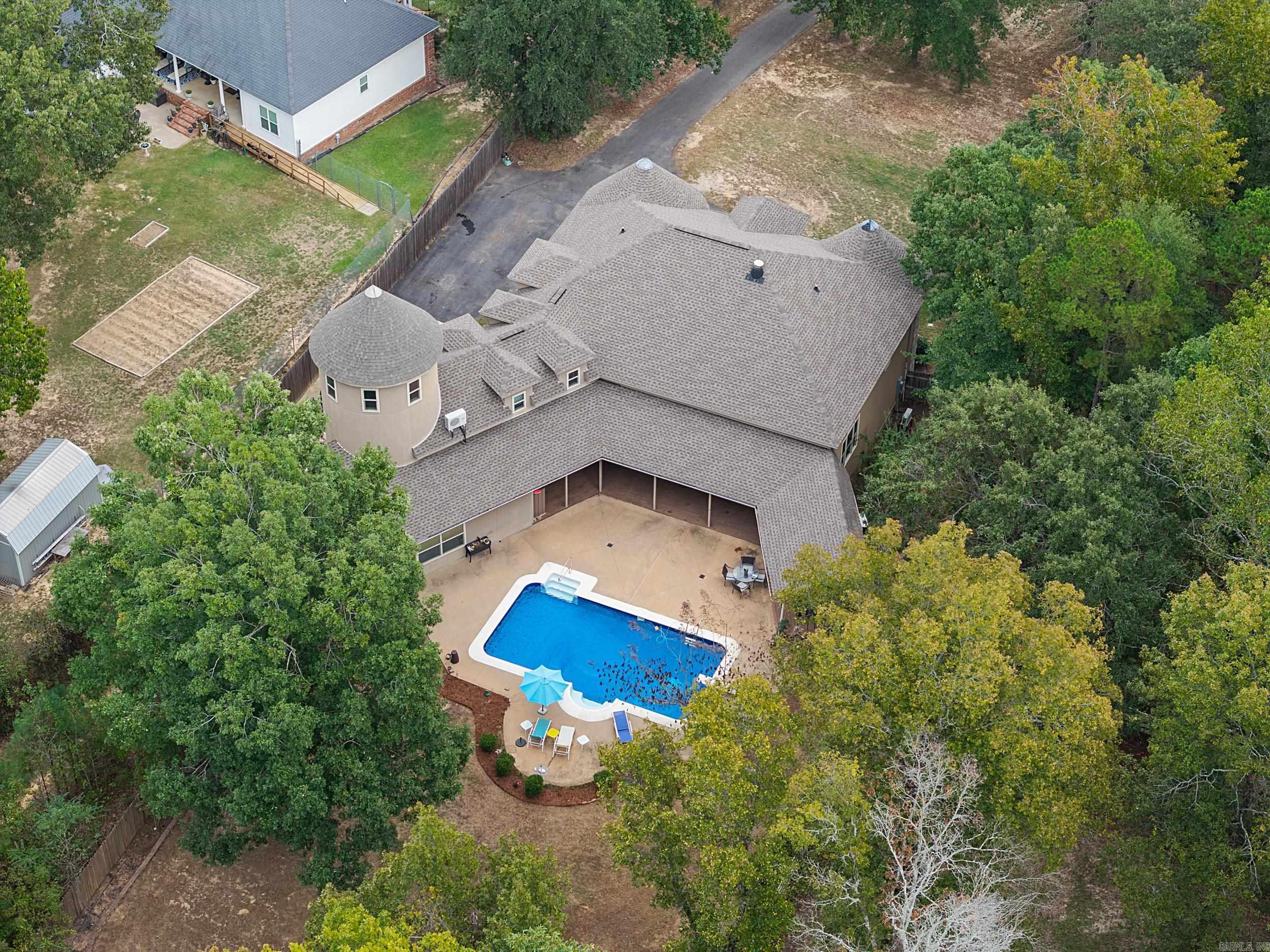 PLANTATION ACRES - Residential