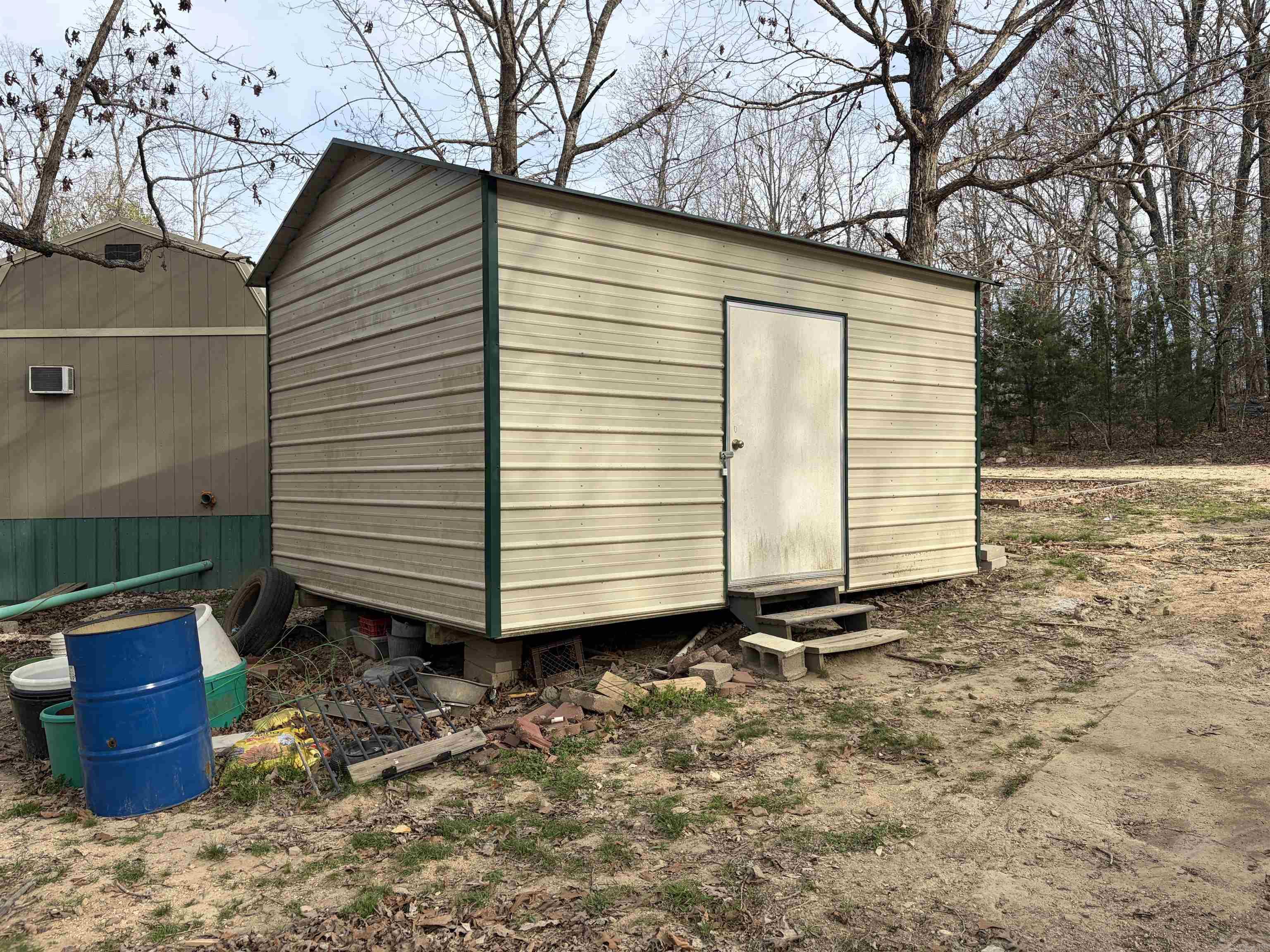 ACREAGE LOTS - Residential