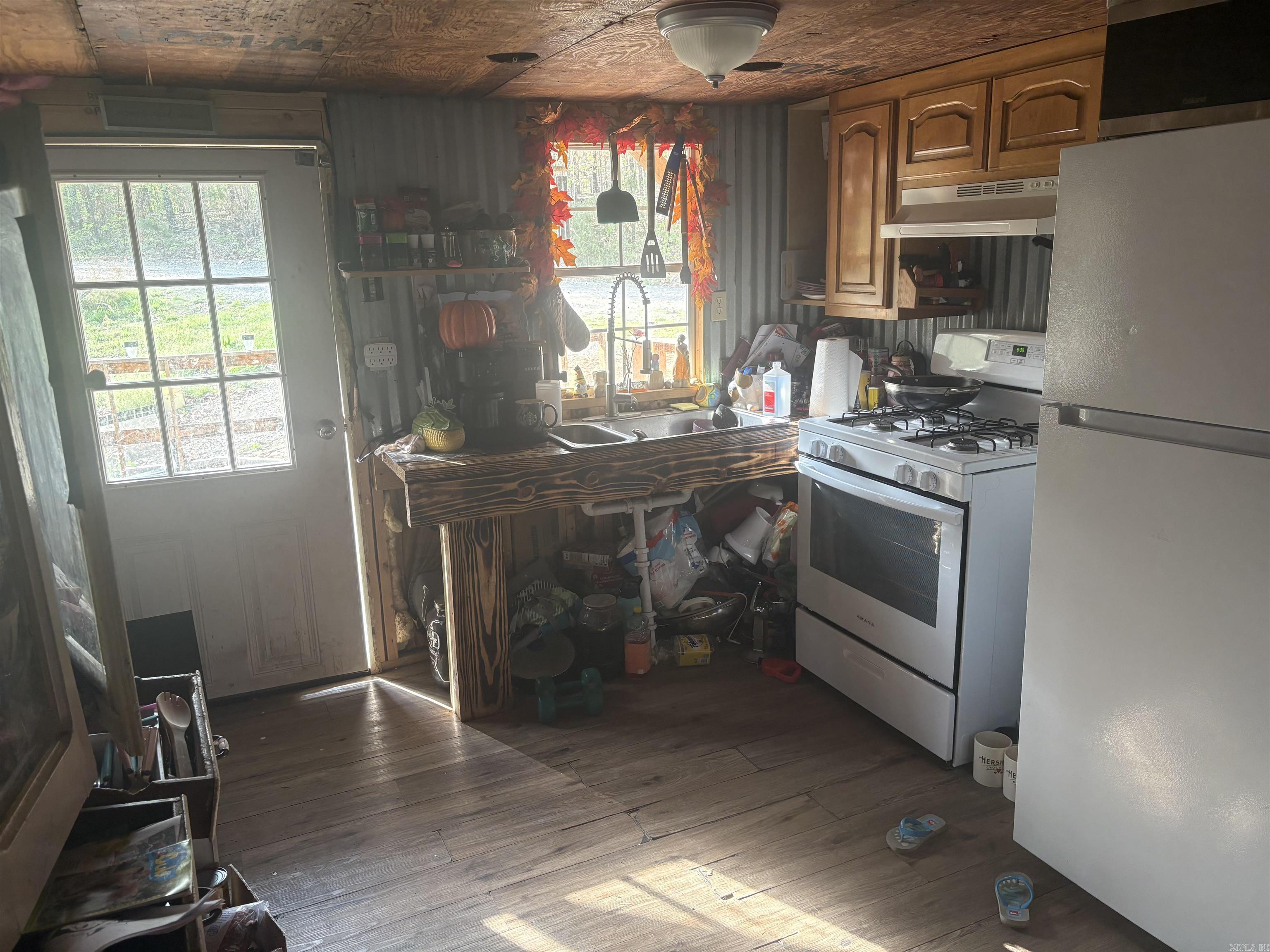 ACREAGE LOTS - Residential