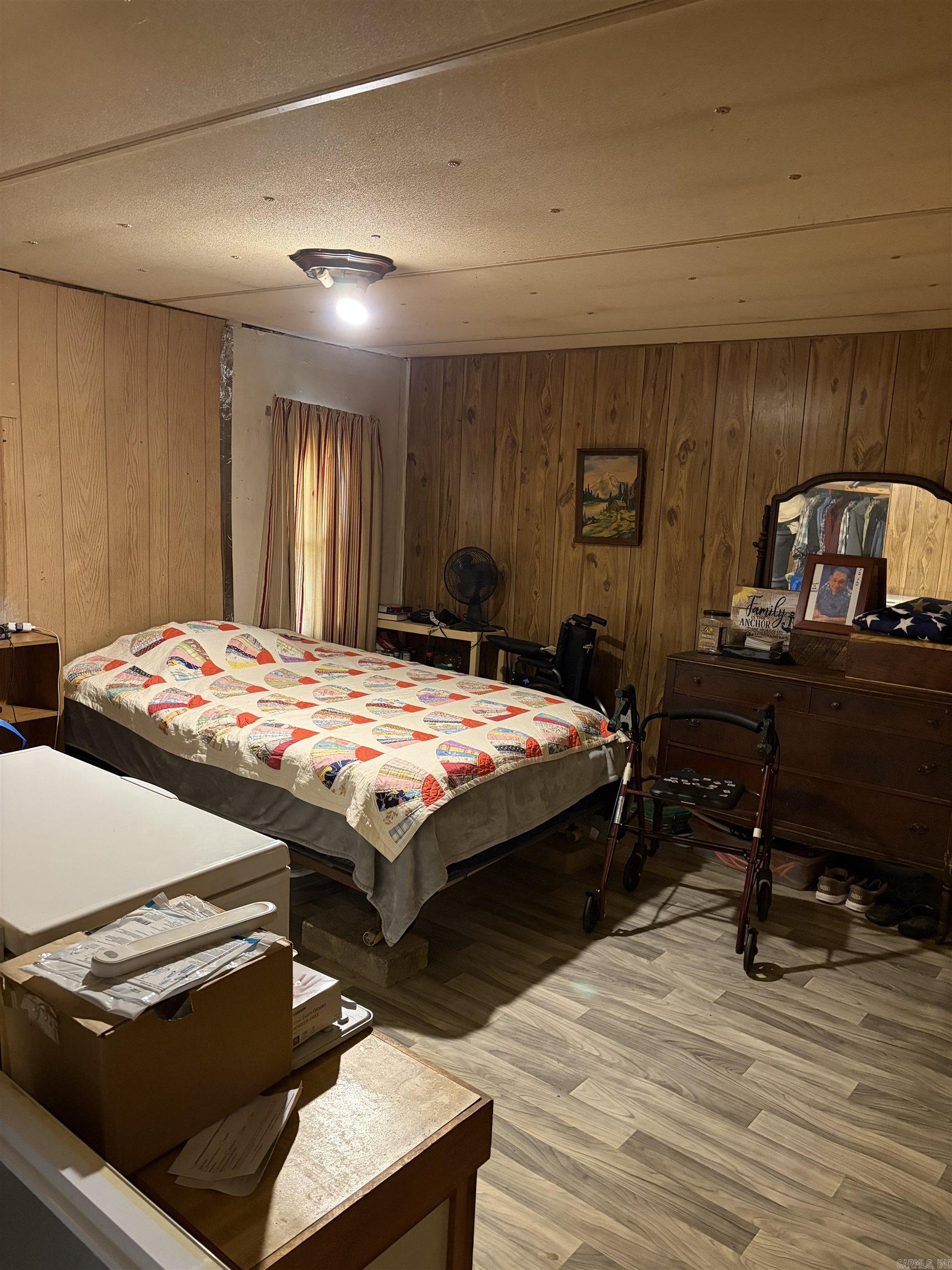 ACREAGE LOTS - Residential