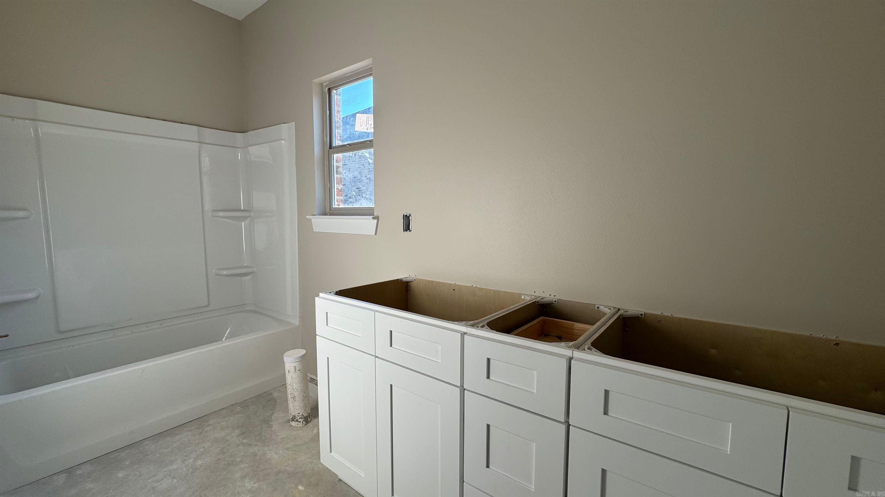 LA CALA ESTATES - Residential